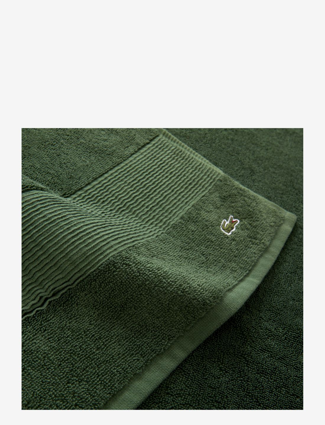 Lacoste Home - LLECROCO Bath sheet - badetücher - vert - 1