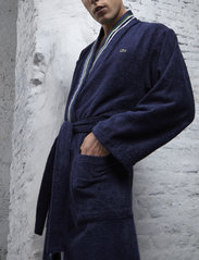 Lacoste Home - LCLUB Bath robe - badezimmertextilien - marine - 2