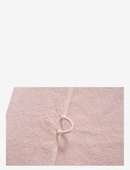 Lacoste Home - LLECROCO Bath towel - laveste priser - rosepal - 2