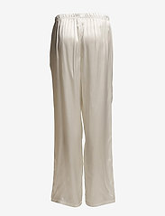Lady Avenue - Pure Silk - Basic Pyjamas - pižamos - off-white - 2