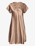 Pure Silk - Nightgown w.lace, short - PINE BARK