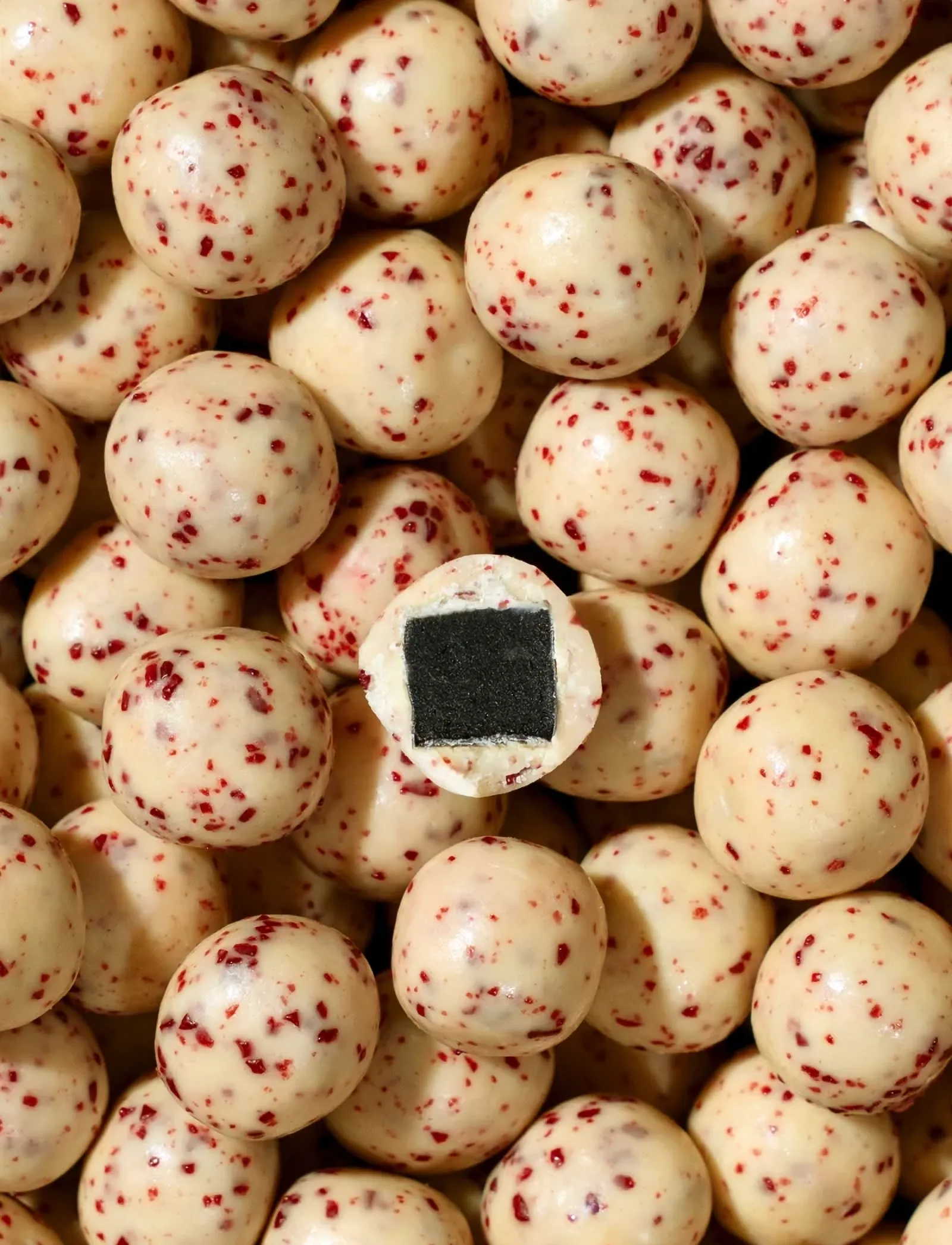 Lakrids by Bülow - REGULAR CHERRY SOUR - black - 2
