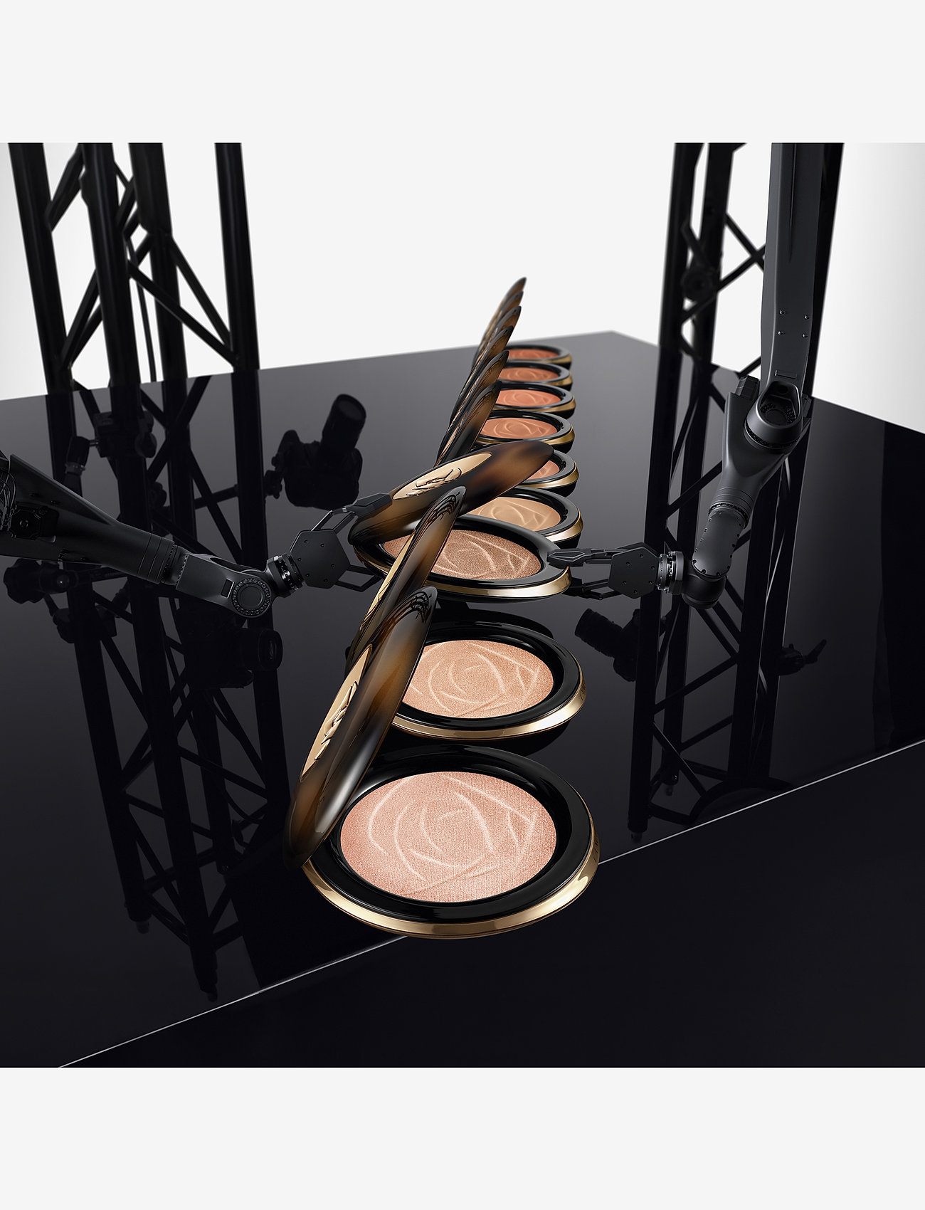 Lancôme - Teint Idole Ultra Wear C.E. Skin Transforming Highlighter - makeup - copper glow - 2