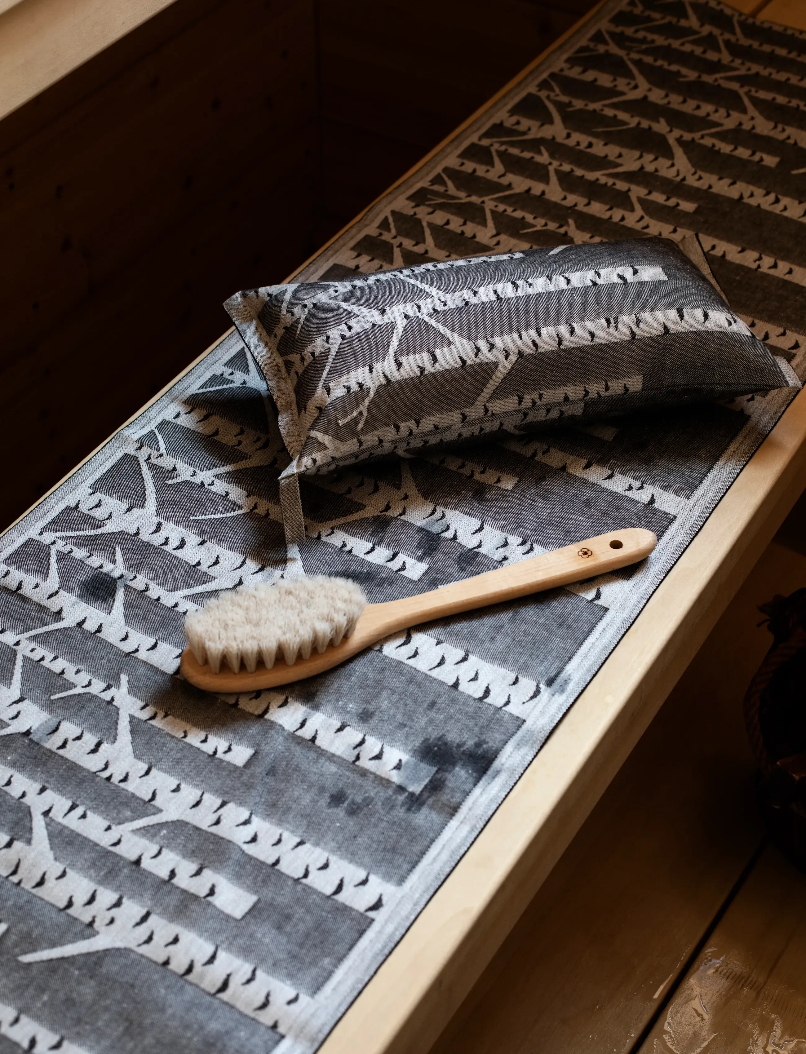 Lapuan Kankurit - KOIVU sauna-pude - saunapuder - white-black - 2
