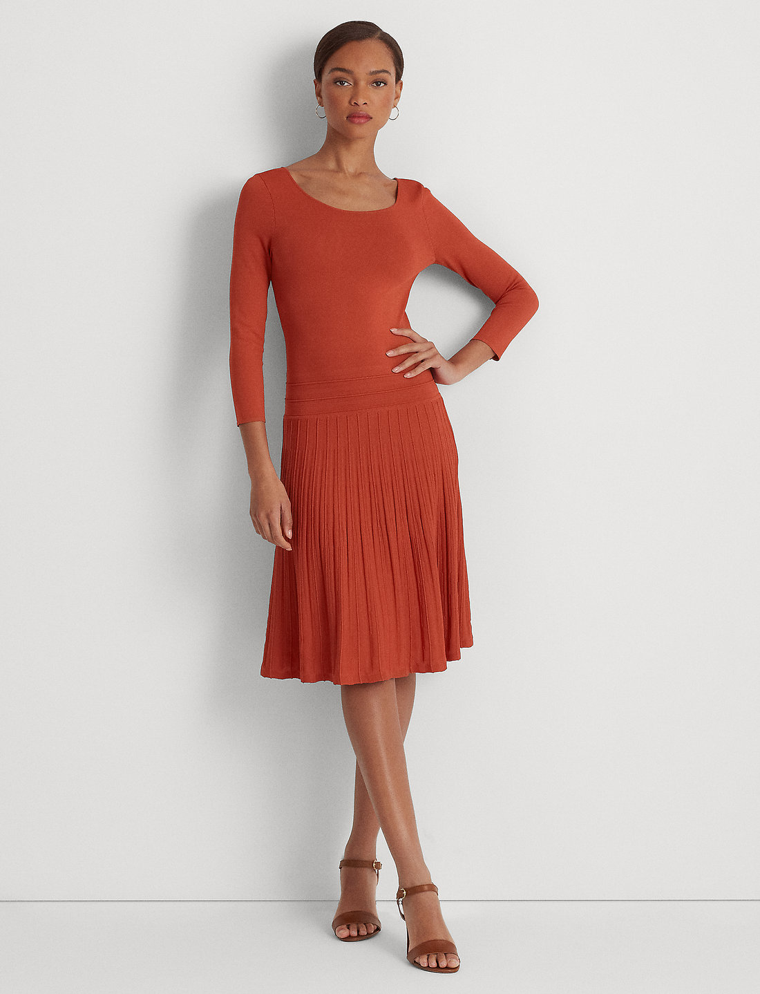Three quarter best sale sleeve midi dresses