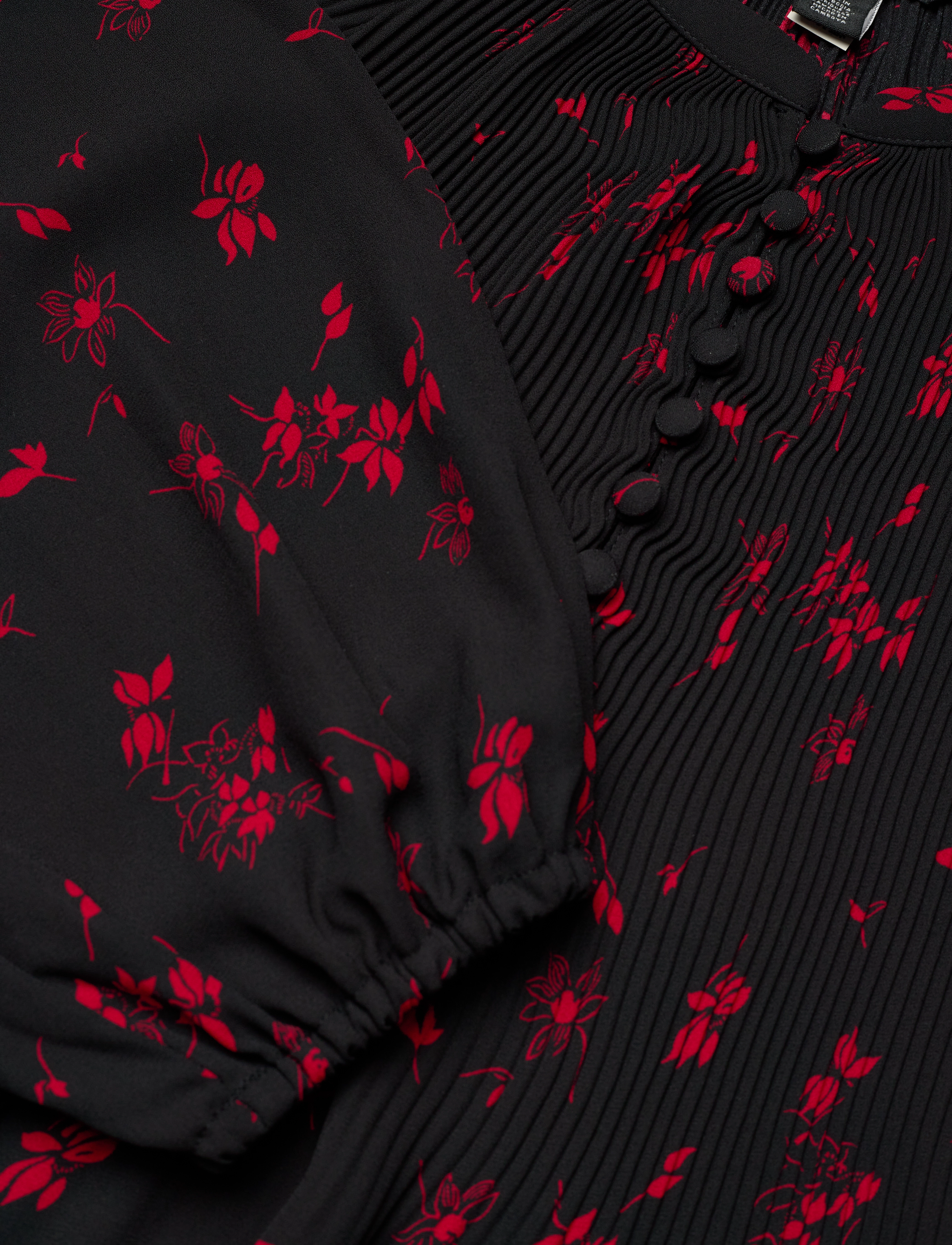 Lauren Ralph Lauren - Floral Pleated Georgette Blouse - long-sleeved blouses - black/red - 3