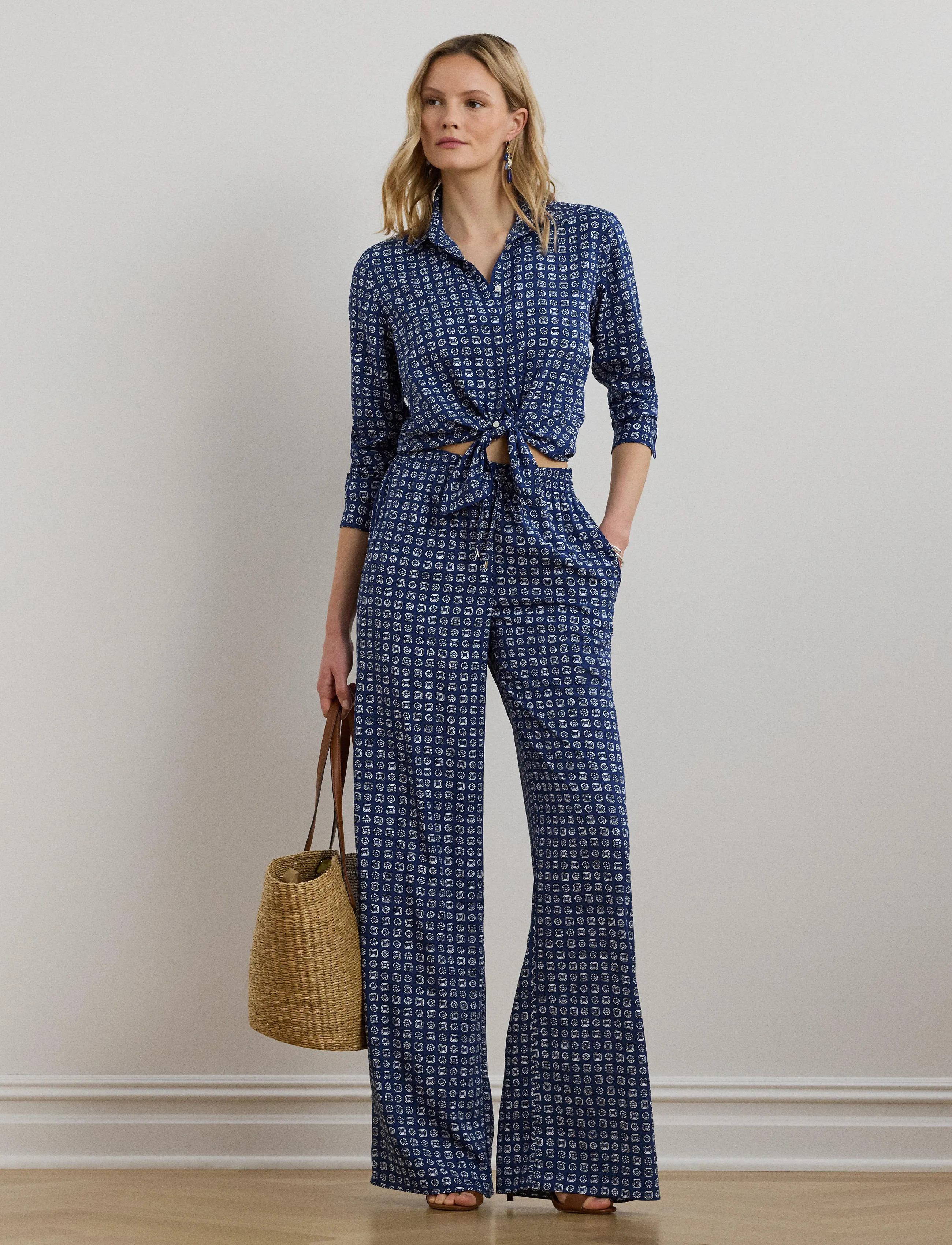 Lauren Ralph Lauren Classic Fit Geo-Print Crepe Shirt, Kvinder, Skjorte Med Geometrisk Print, Navy, Str: M