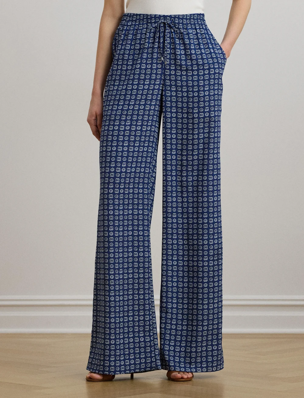 Lauren Ralph Lauren - Geo-Print Crepe Wide-Leg Pant - bukser med brede ben - blue/white - 0