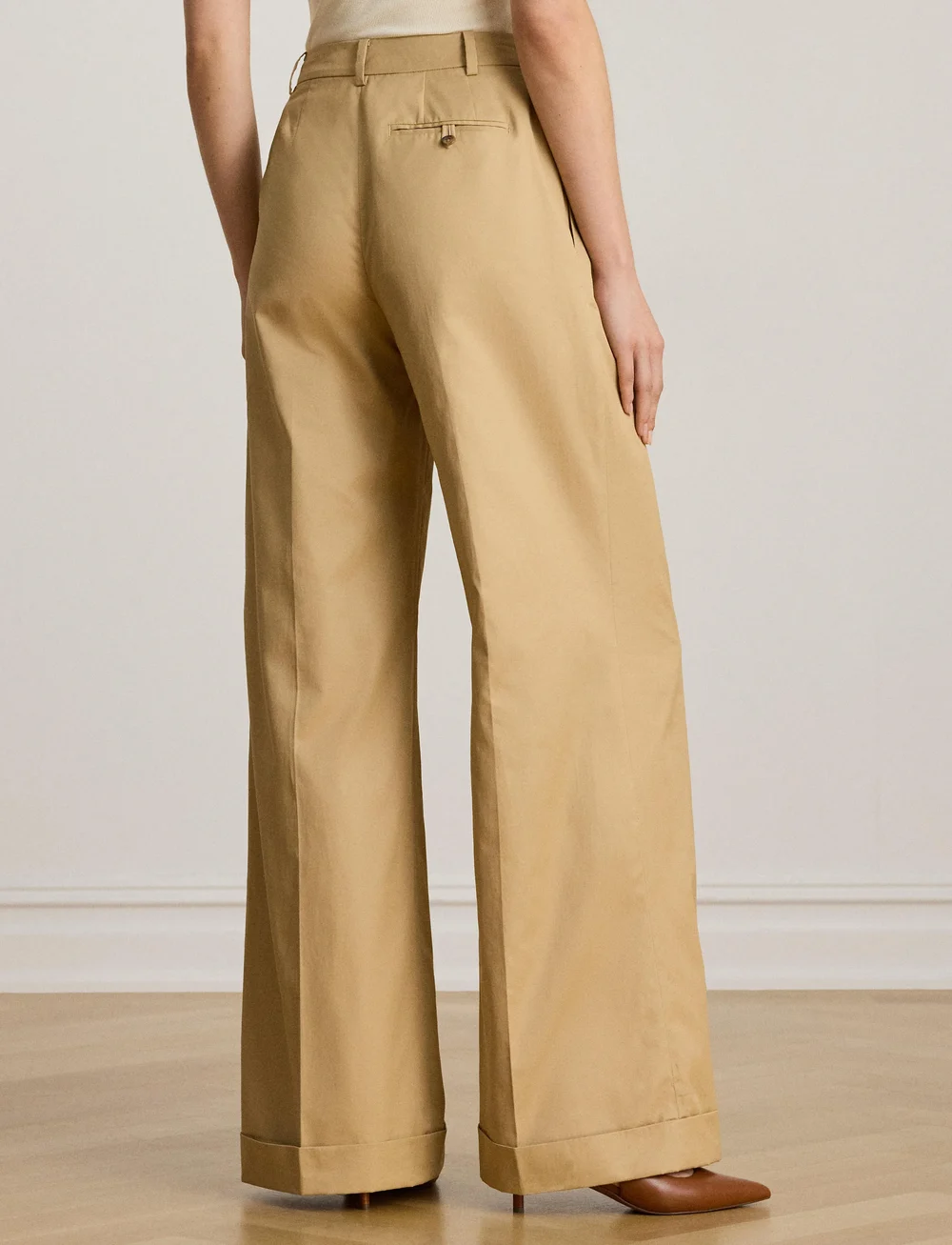Lauren Ralph Lauren - Pleated Cotton Twill Wide-Leg Pant - chinos - birch tan - 2
