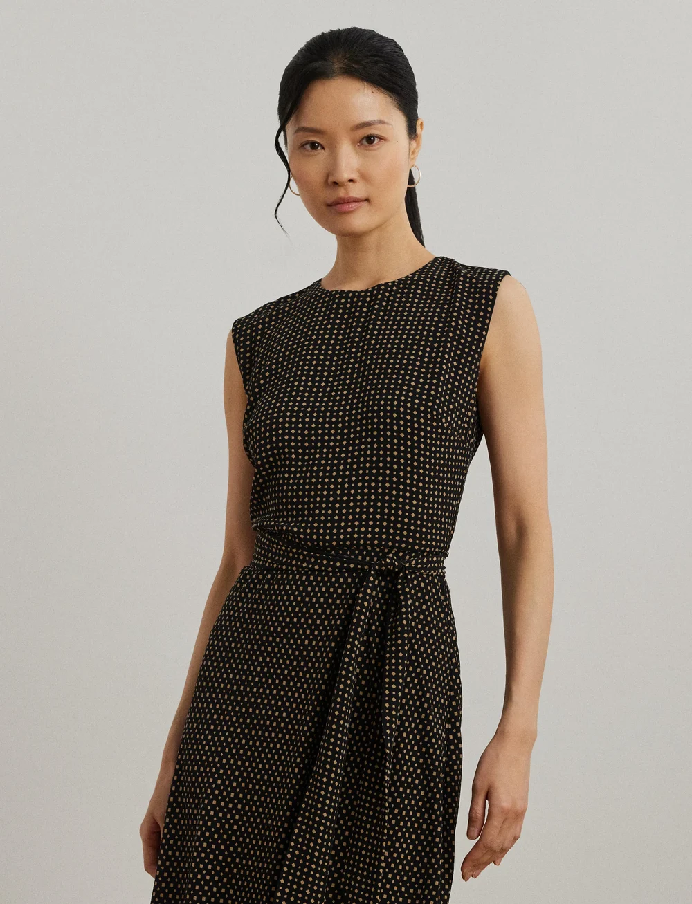 Lauren Ralph Lauren - Geo-Print Belted Bubble Crepe Dress - sukienki koktajlowe - black/tan - 0