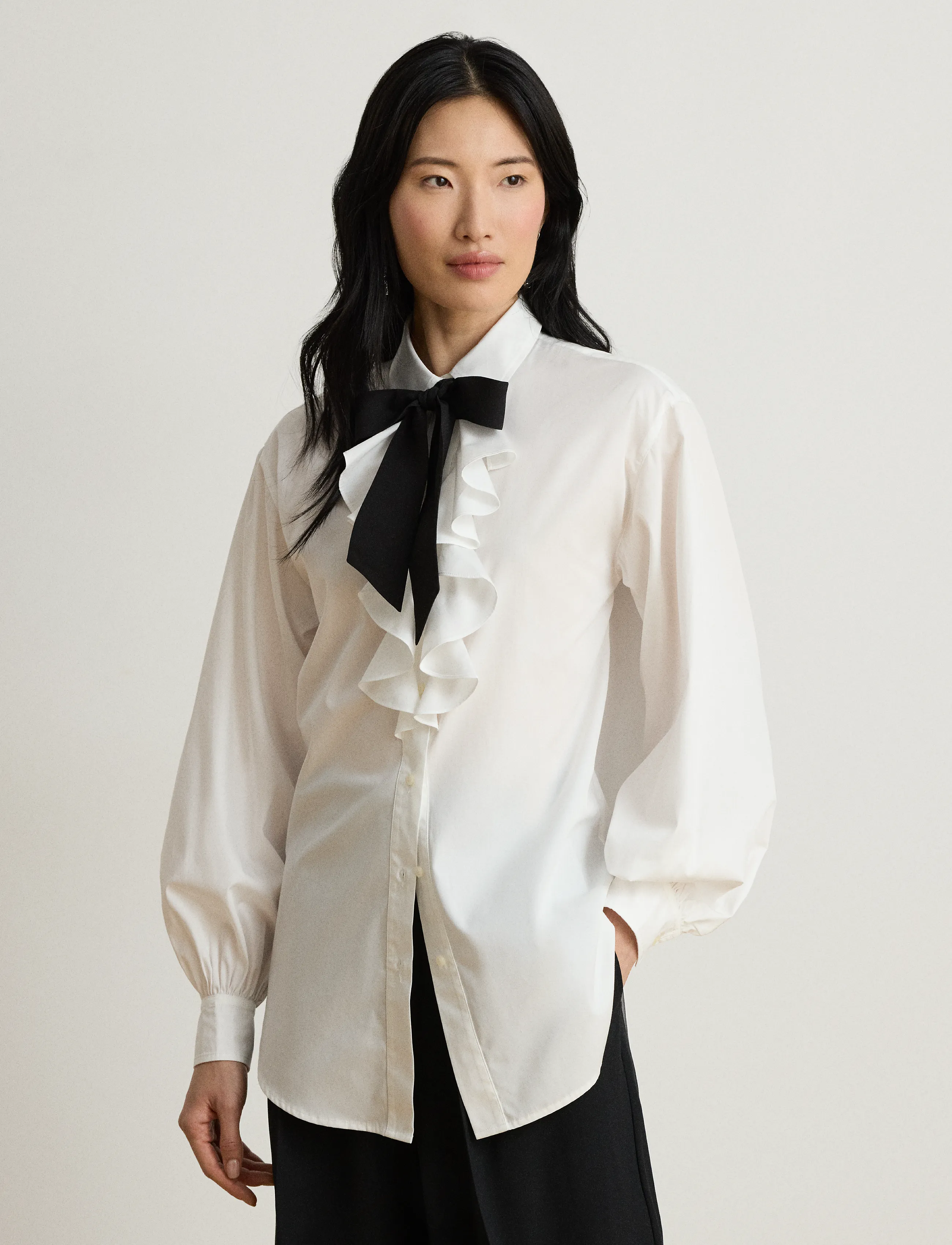 Lauren Ralph Lauren Ruffle-Trim Broadcloth Tie-Neck Shirt - Pikkade varrukatega särgid - WHITE / white