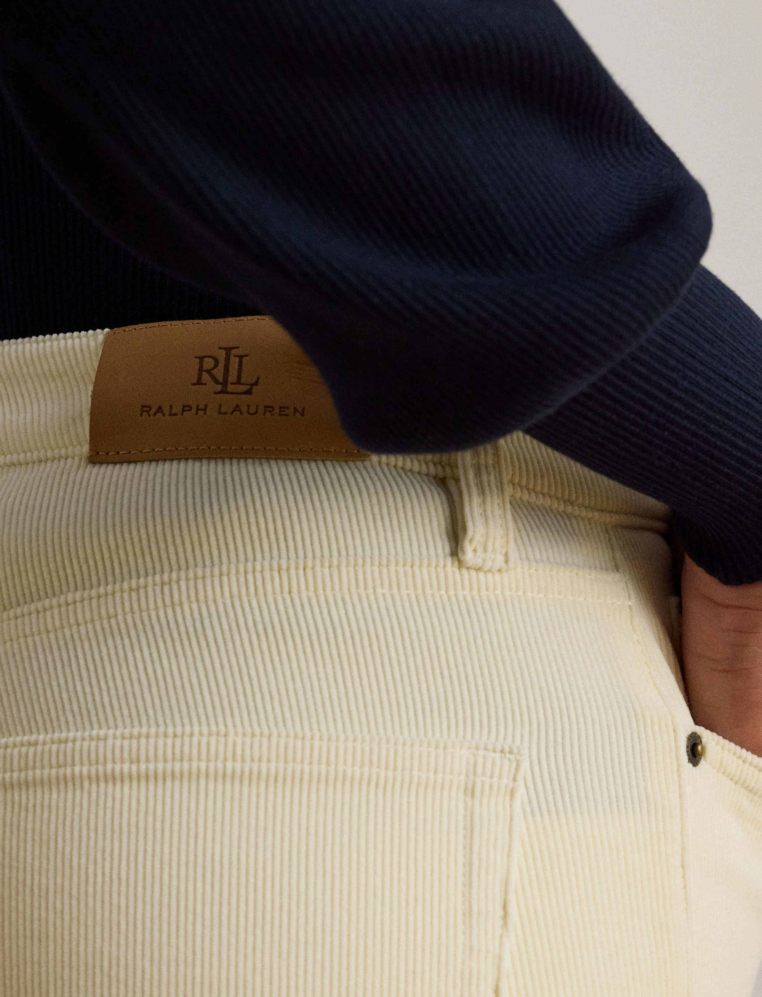 Lauren Ralph Lauren - High-Rise Corduroy Flare Pant - utsvängda jeans - mascarpone cream - 3