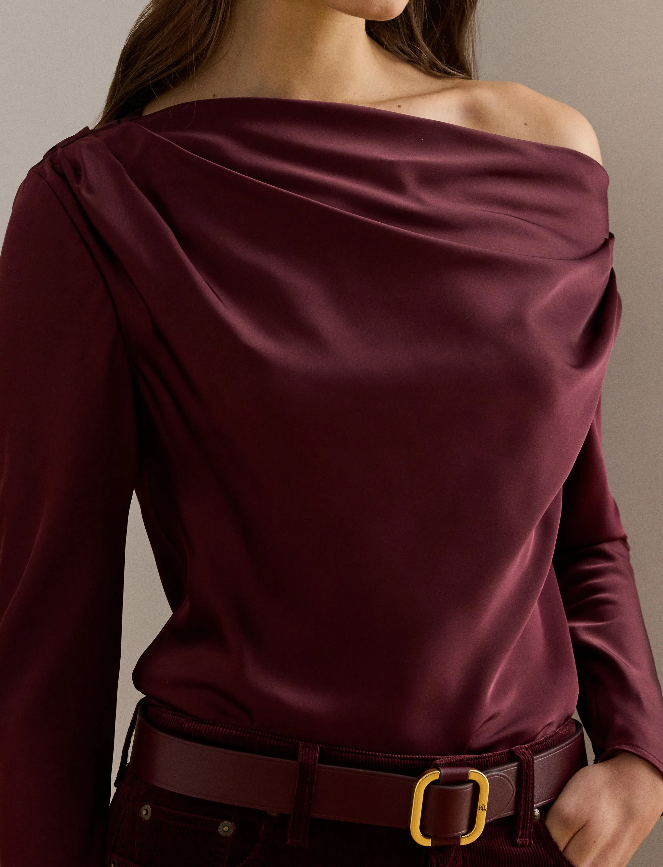 Lauren Ralph Lauren - Satin Charmeuse Off-the-Shoulder Blouse - langærmede bluser - dark garnet - 3