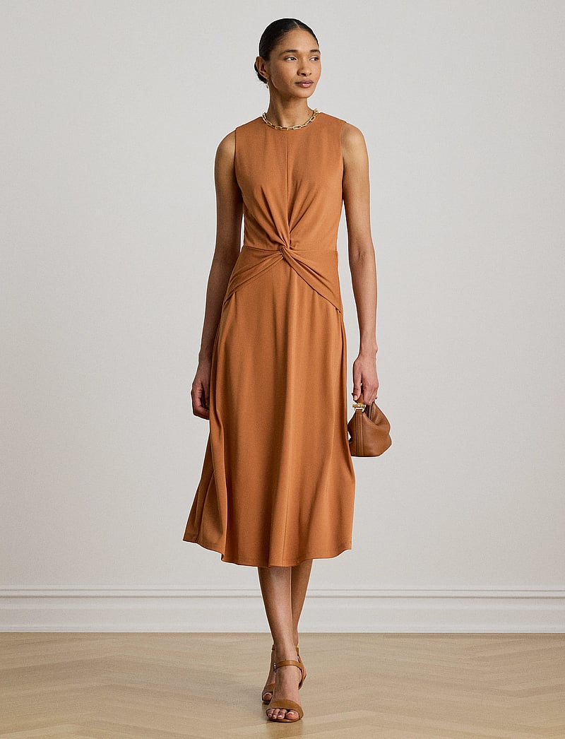 Lauren Ralph Lauren Twist-front Jersey Sleeveless Dress (RAF200P14029) - Sukienki do kolan i midi - Boozt.com Lauren Ralph Lauren Twist-front Jersey Sleeveless Dress (RAF200P14029) - Sukienki do kolan i midi - Boozt.com