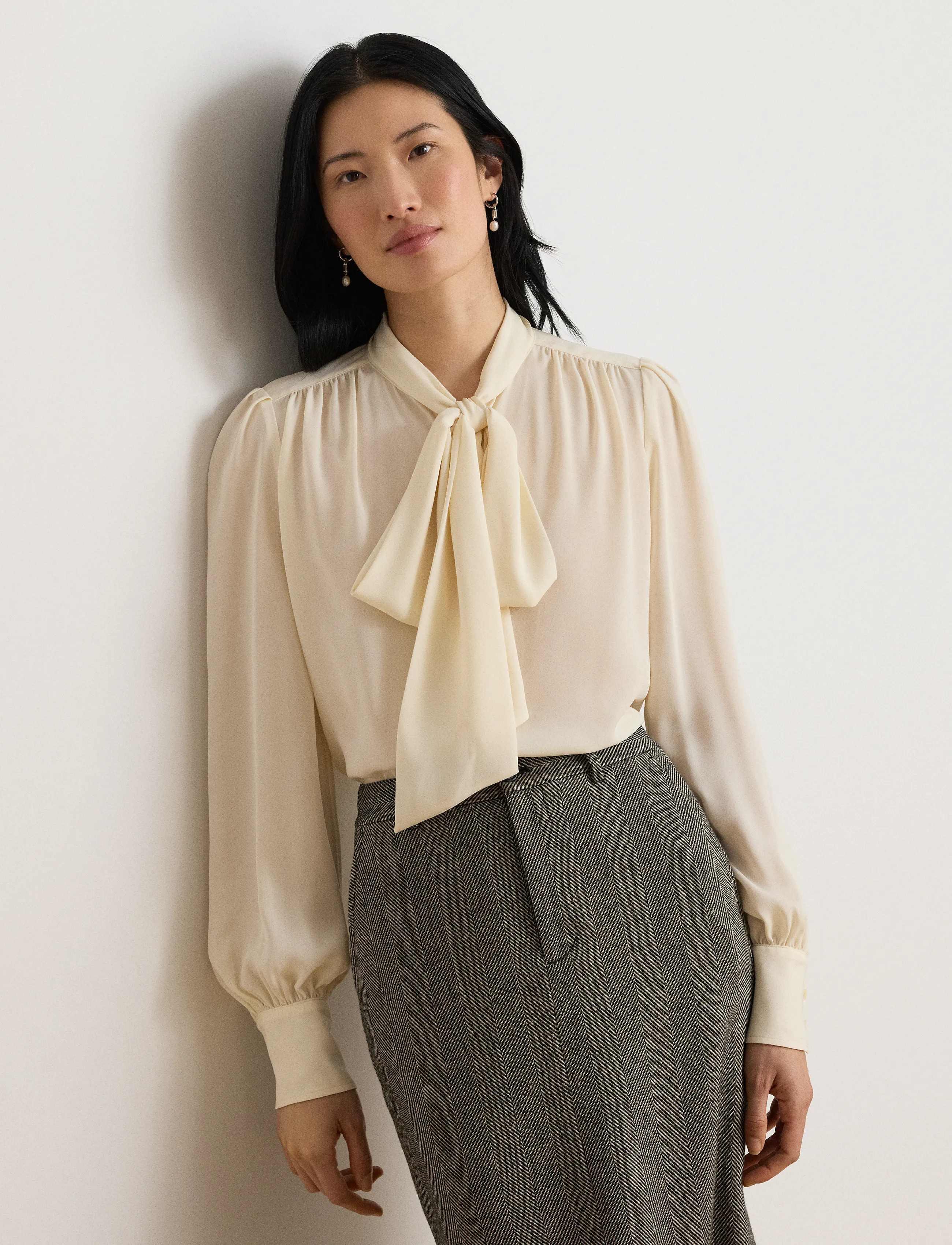 Lauren Ralph Lauren - Georgette Tie-Neck Blouse - langærmede bluser - mascarpone cream - 1