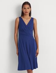 Lauren Ralph Lauren - Surplice Jersey Sleeveless Dress - vakarėlių drabužiai išparduotuvių kainomis - blue yacht - 2