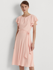 Lauren Ralph Lauren - Belted Bubble Crepe Dress - vidutinio ilgio suknelės - pale pink - 2