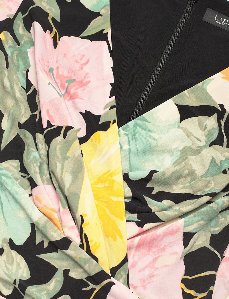 Lauren Ralph Lauren Floral Stretch Jersey Surplice Dress (RAF250964092) - Midi dresses - Boozt.com Lauren Ralph Lauren Floral Stretch Jersey Surplice Dress (RAF250964092) - Midi dresses - Boozt.com
