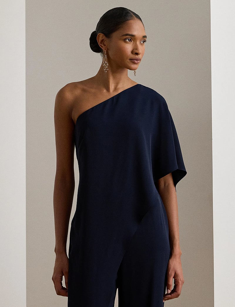 Lauren Ralph Lauren - Cape Georgette One-Shoulder Jumpsuit - rõivad - lighthouse navy - 0