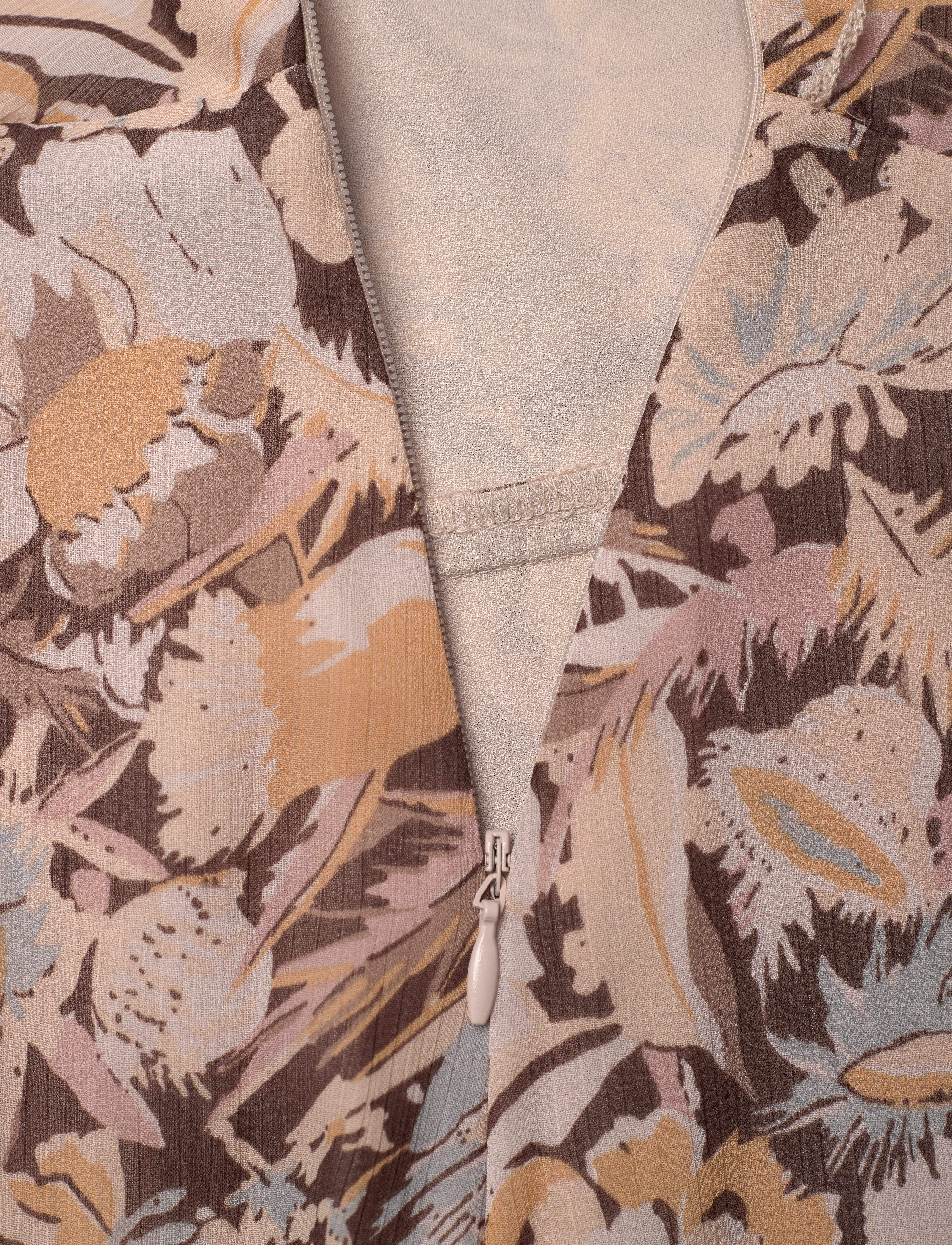 Lauren Ralph Lauren - Floral Belted Flutter-Sleeve Gown - robes portefeuille - brown multi - 3