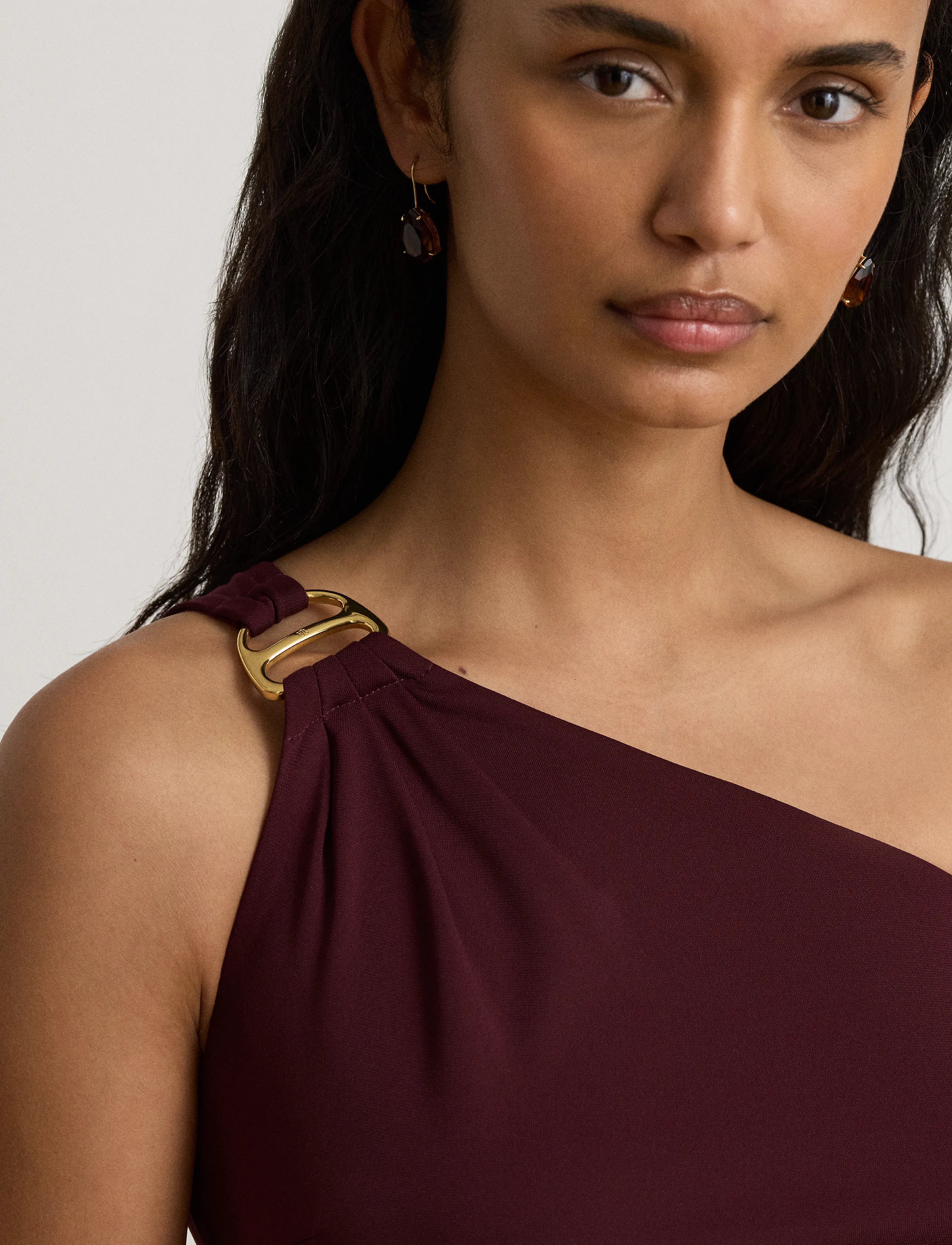 Lauren Ralph Lauren - Stretch Jersey D-Ring One-Shoulder Gown - dark garnet - 3