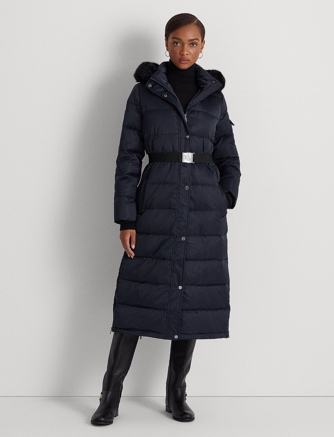 Lauren Ralph Lauren Belted Satin Maxi Down Coat 429 . Kaufen Sie Daunenm ntel von Lauren Ralph Lauren online unter Boozt . Schnelle Lieferung