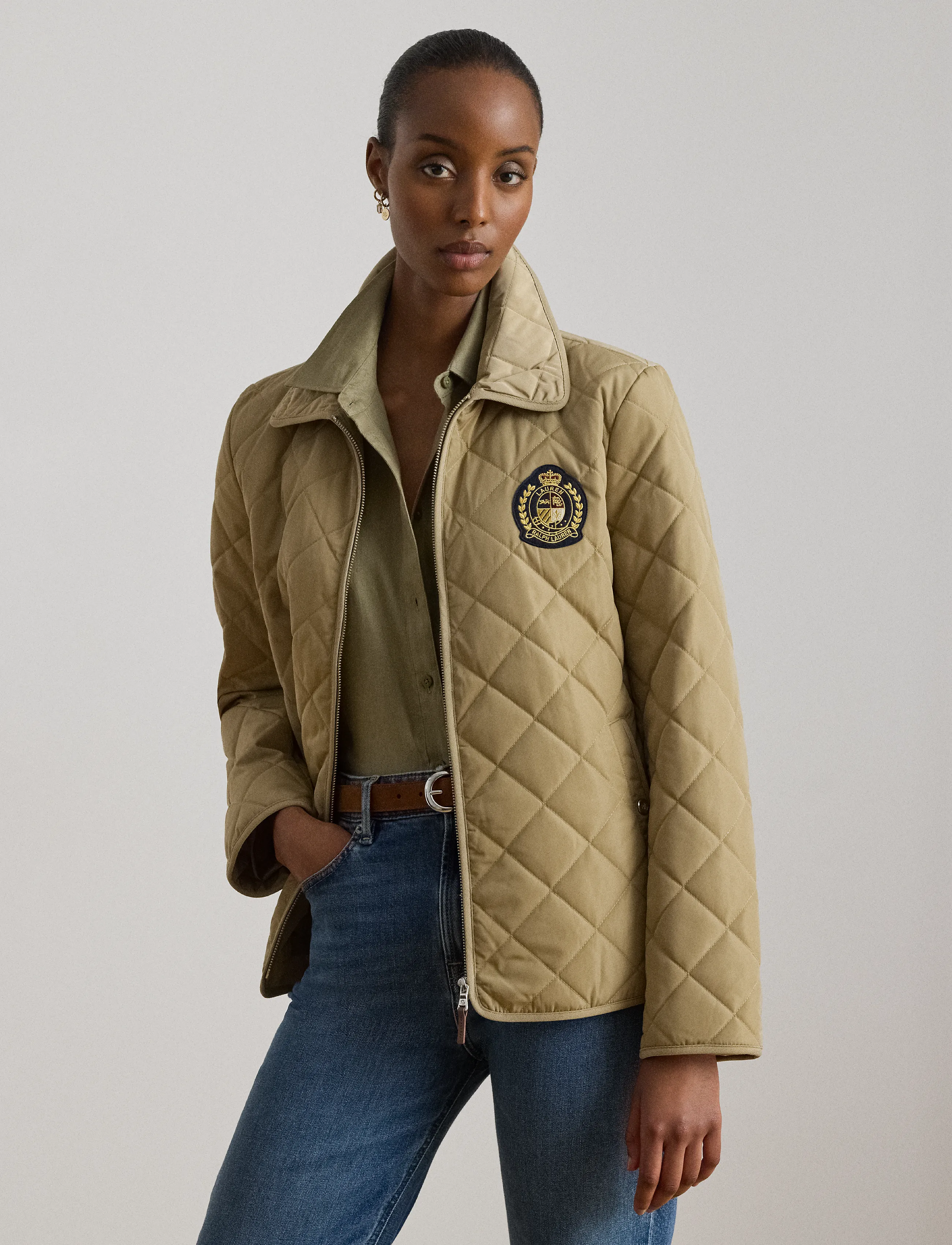 Lauren Ralph Lauren Crest-Patch Diamond-Quilted Jacket, M, Beige, Jakker > Quiltede Jakker, Dame
