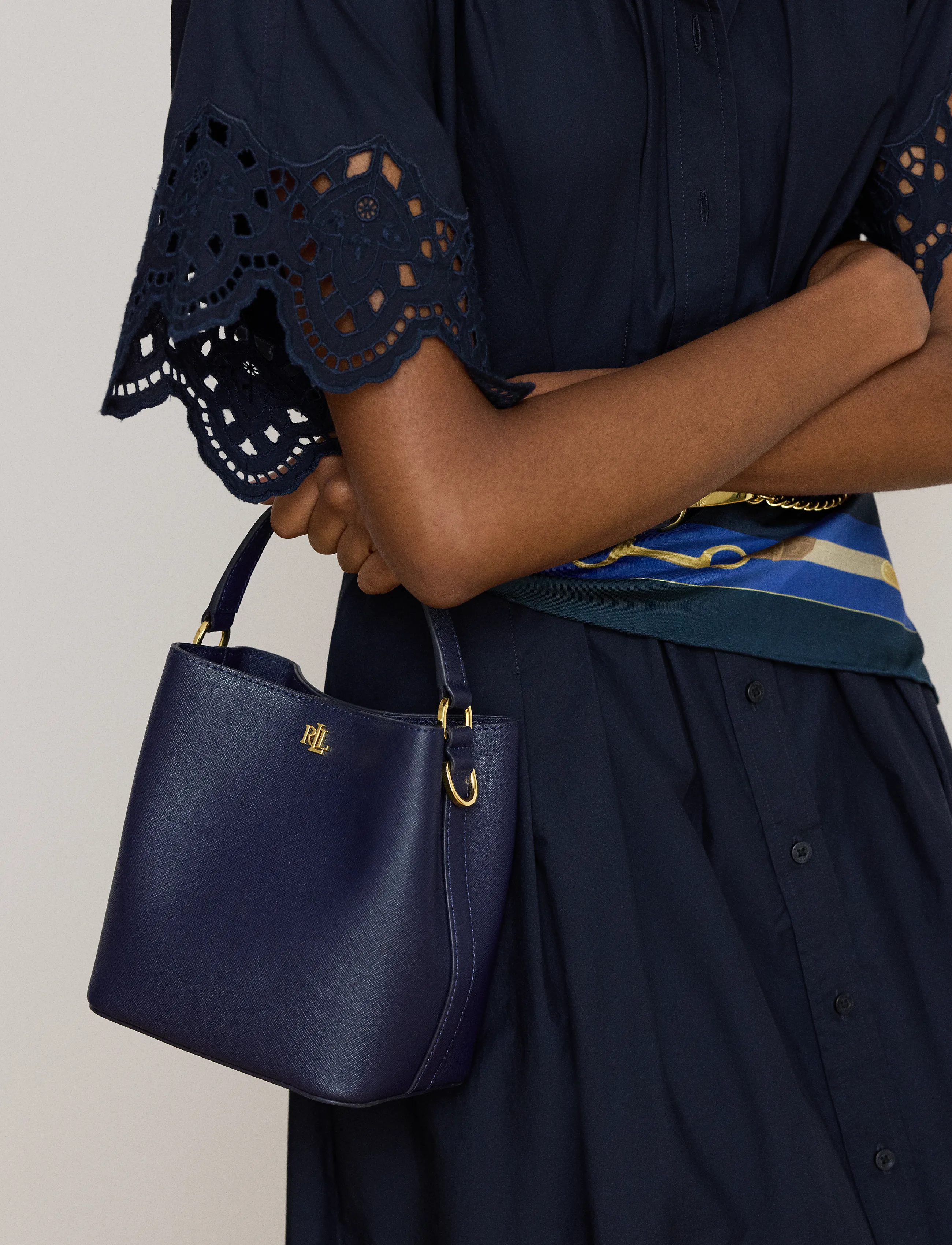 Crosshatch Small Reese Bucket Bag 3