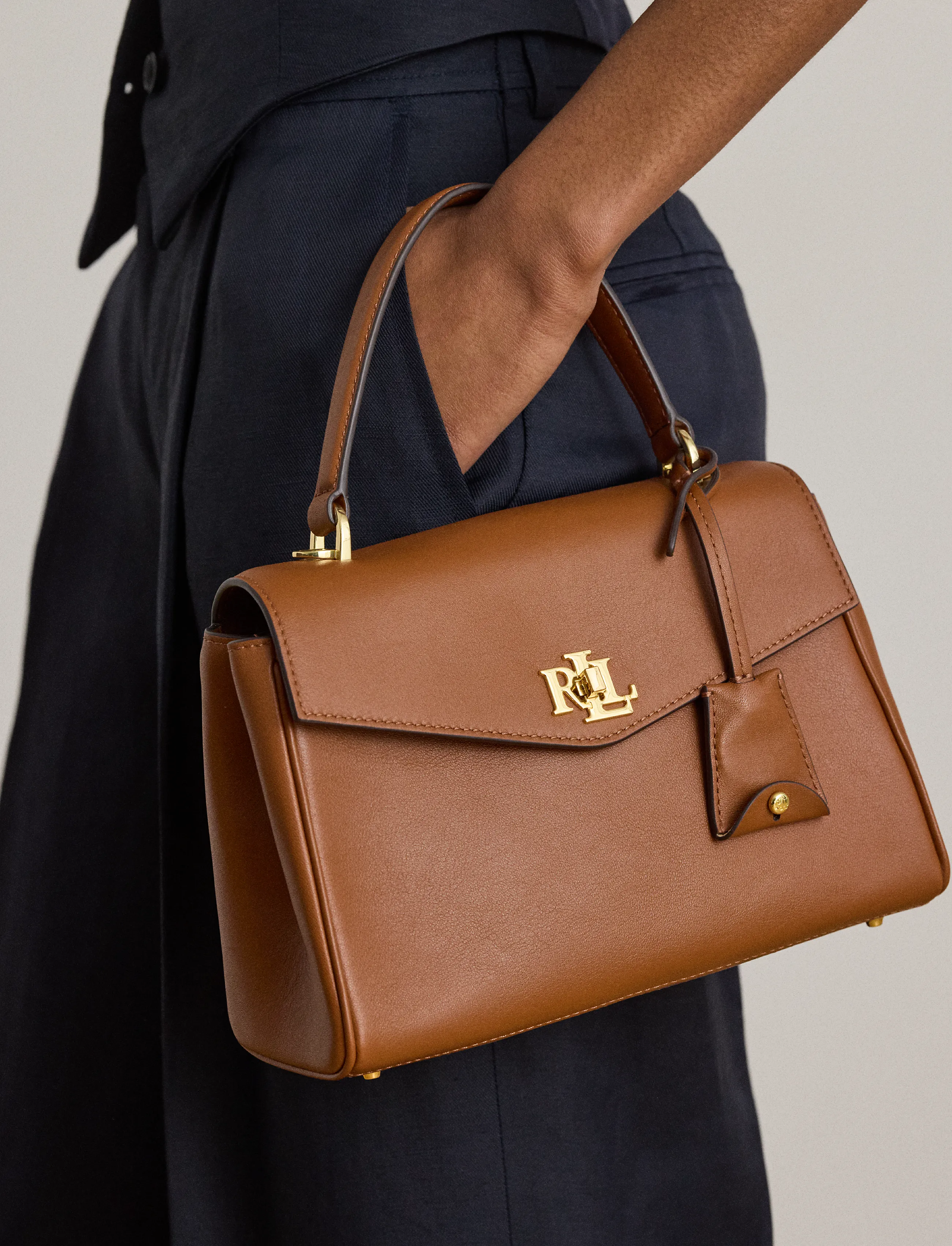 Lauren Ralph Lauren - Nappa Leather Small Farrah Soft Satchel - crossbody bags - lauren tan - 3