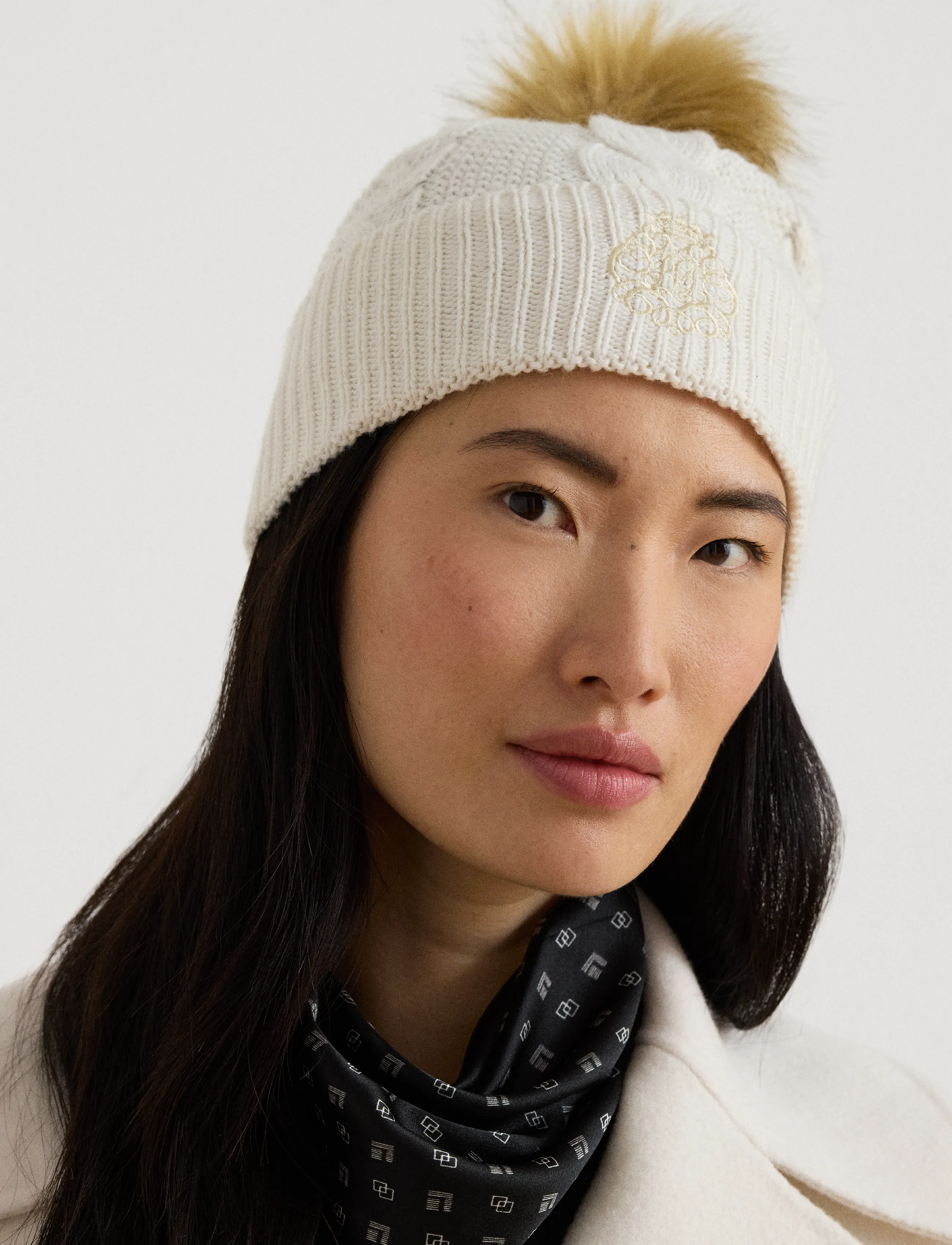Lauren Ralph Lauren Embroidered-Crest Pom-Pom Cable Beanie - Ralph Lauren - CREAM / cream