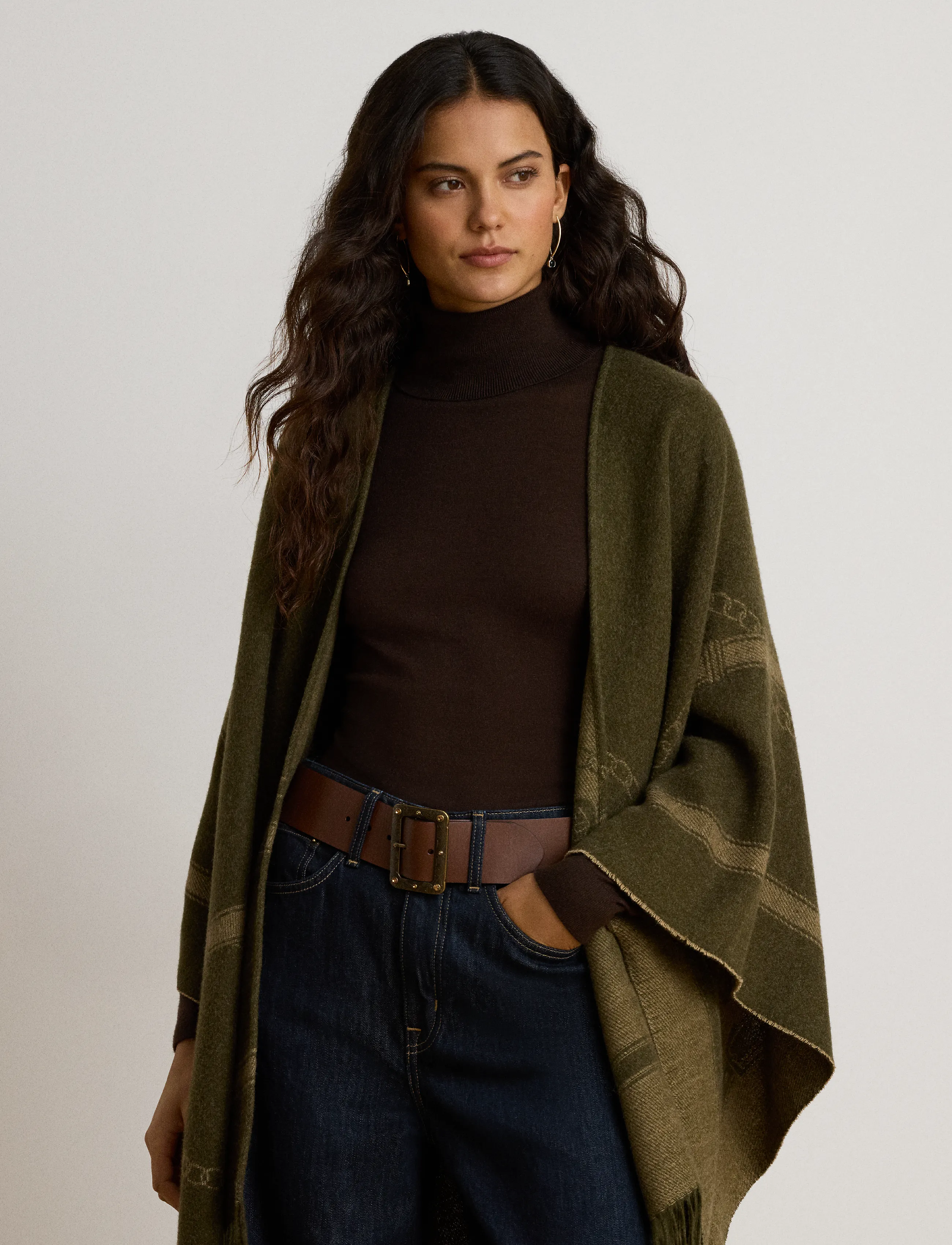 Lauren Ralph Lauren - Belting-Motif Jacquard Fringe-Trim Ruana - ponchoer & kapper - dk olive/camel - 4