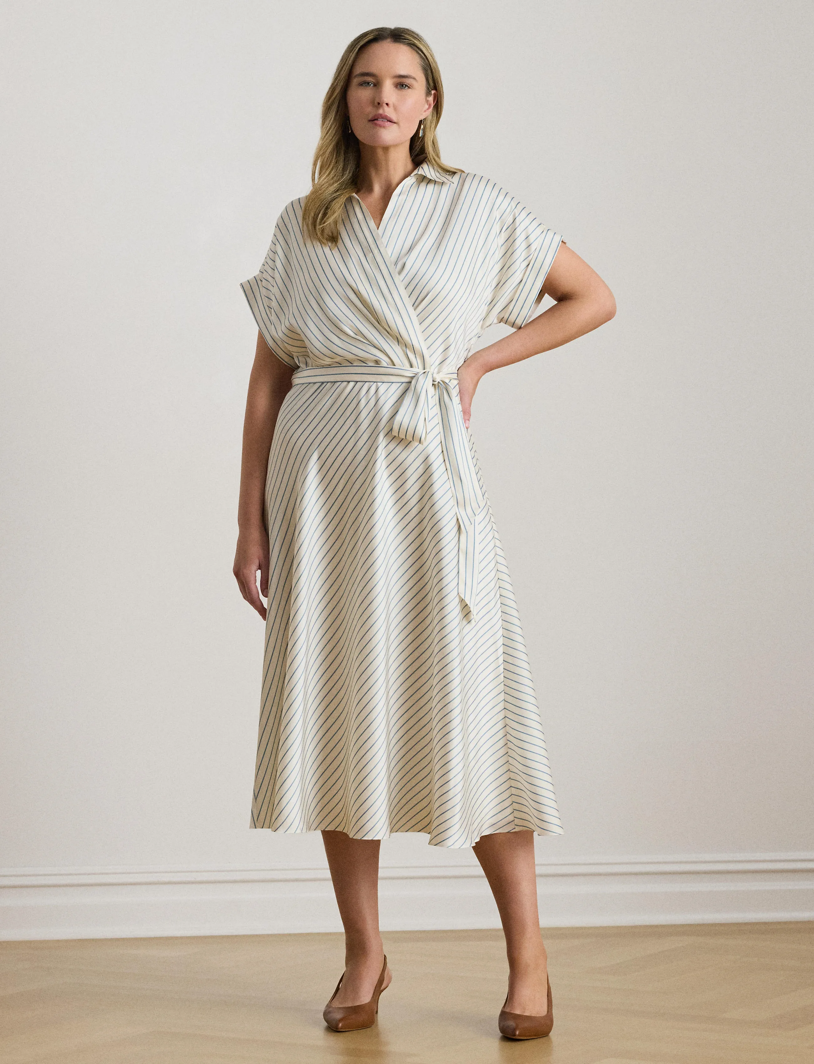Lauren Women - LUXE TWILL-WVN-DRESSES - slå-om-kjoler - cream/blue - 2