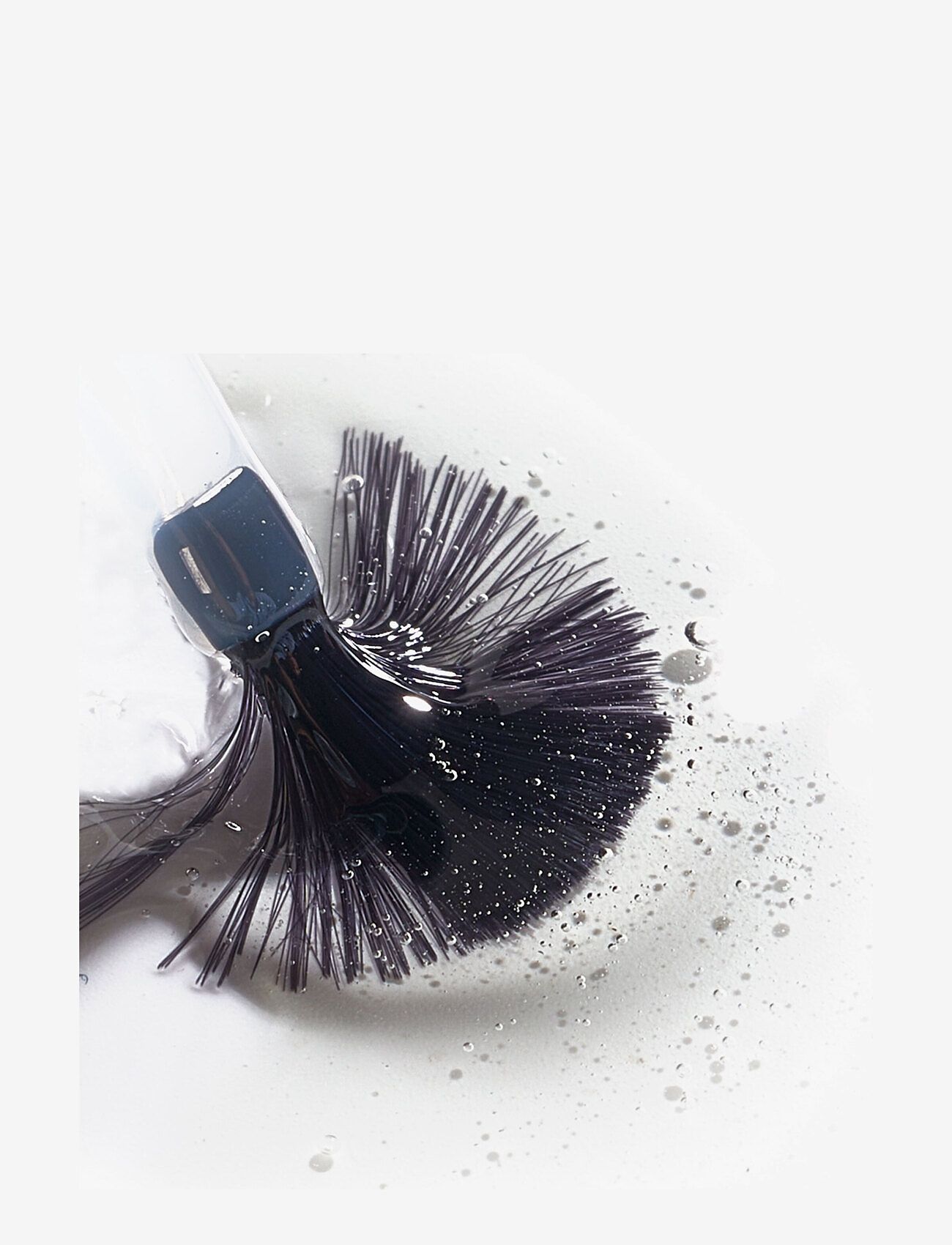 Le Mini Macaron - Le Sweet, Nail Polish - date night ready - base coat - 1