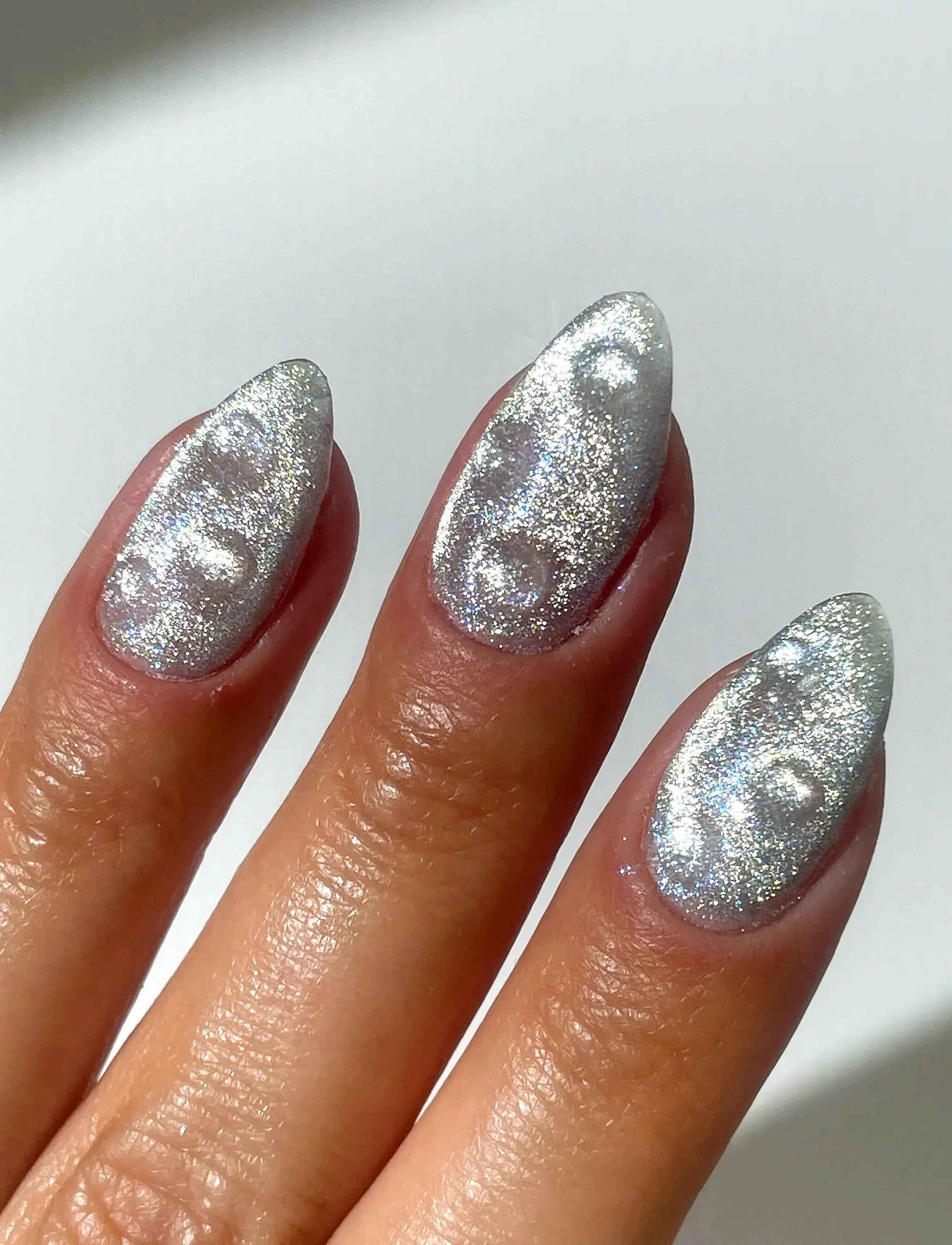 Le Mini Macaron - Cat Eye Gel Polish (Polish + Magnet) - moon beam - 3