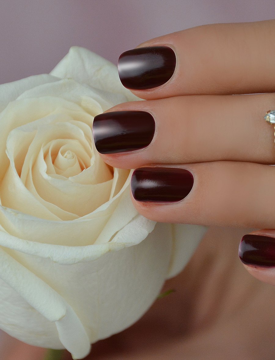 Le Mini Macaron - Single Gel Polish CHOCOLATE CHERRY - makeup - chocolate cherry - 0