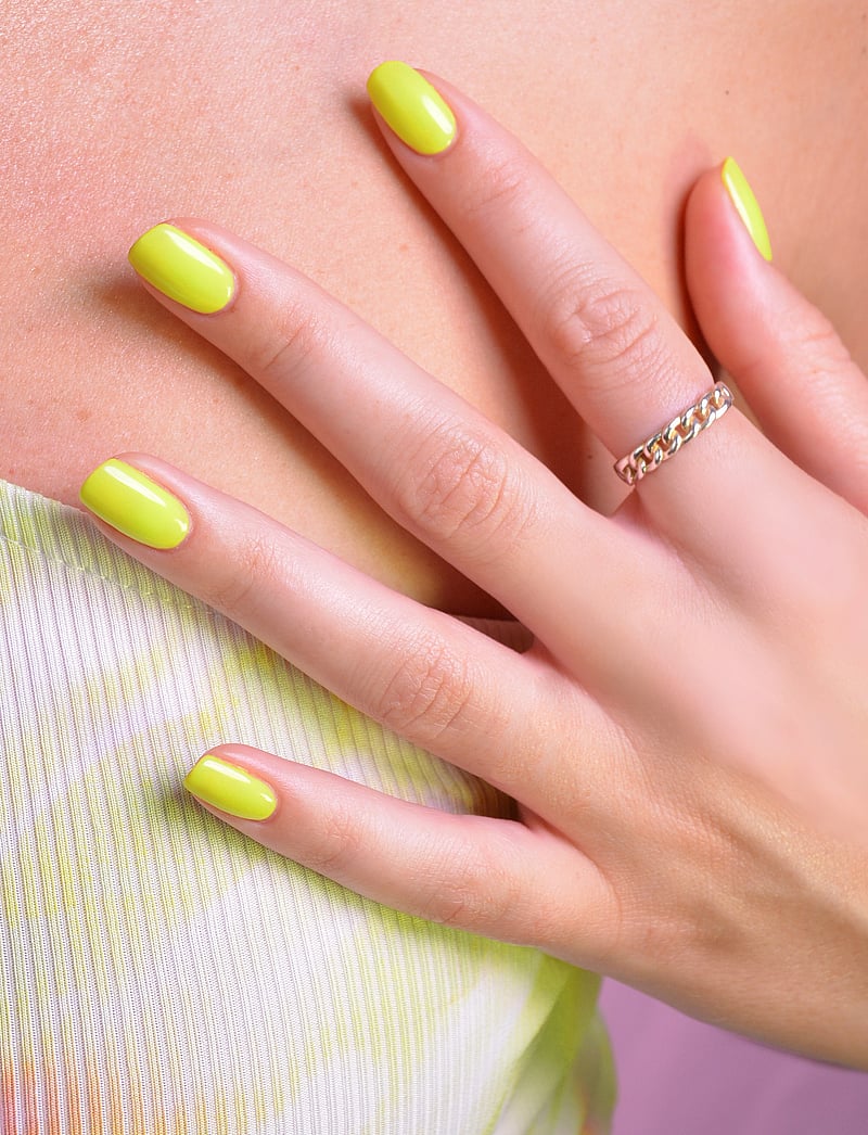 Le Mini Macaron - Single Gel Polish PARTY BABE - makeup - party babe - 4