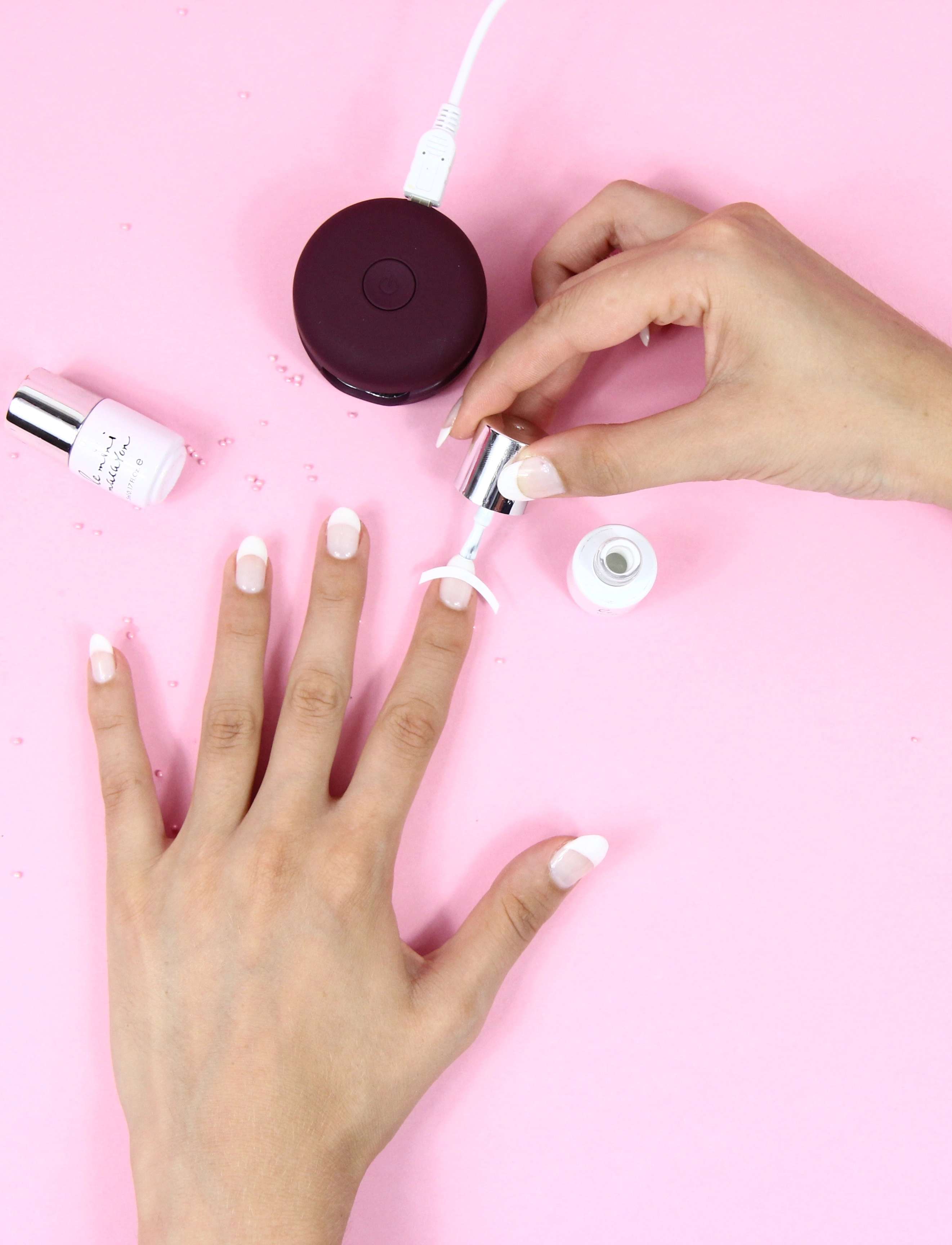 Le Mini Macaron French Gel Manicure Kit Le Frenchie, Classic, 10 ml, Multi/patterned, Negle > Gelé-Neglelak, Dame