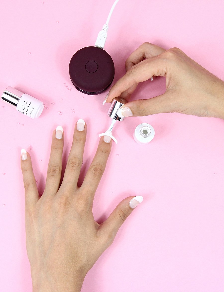 Le Mini Macaron - French Gel Manicure Kit LE FRENCHIE, CLASSIC - makeup - le frenchie, classic - 0
