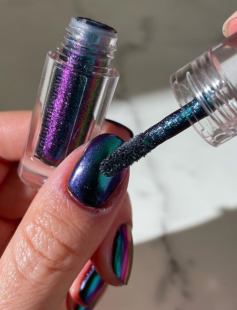 Le Mini Macaron - Liquid Nail Powder, Galactic Sparkle - makeup - galactic sparkle, stardust collection - 4