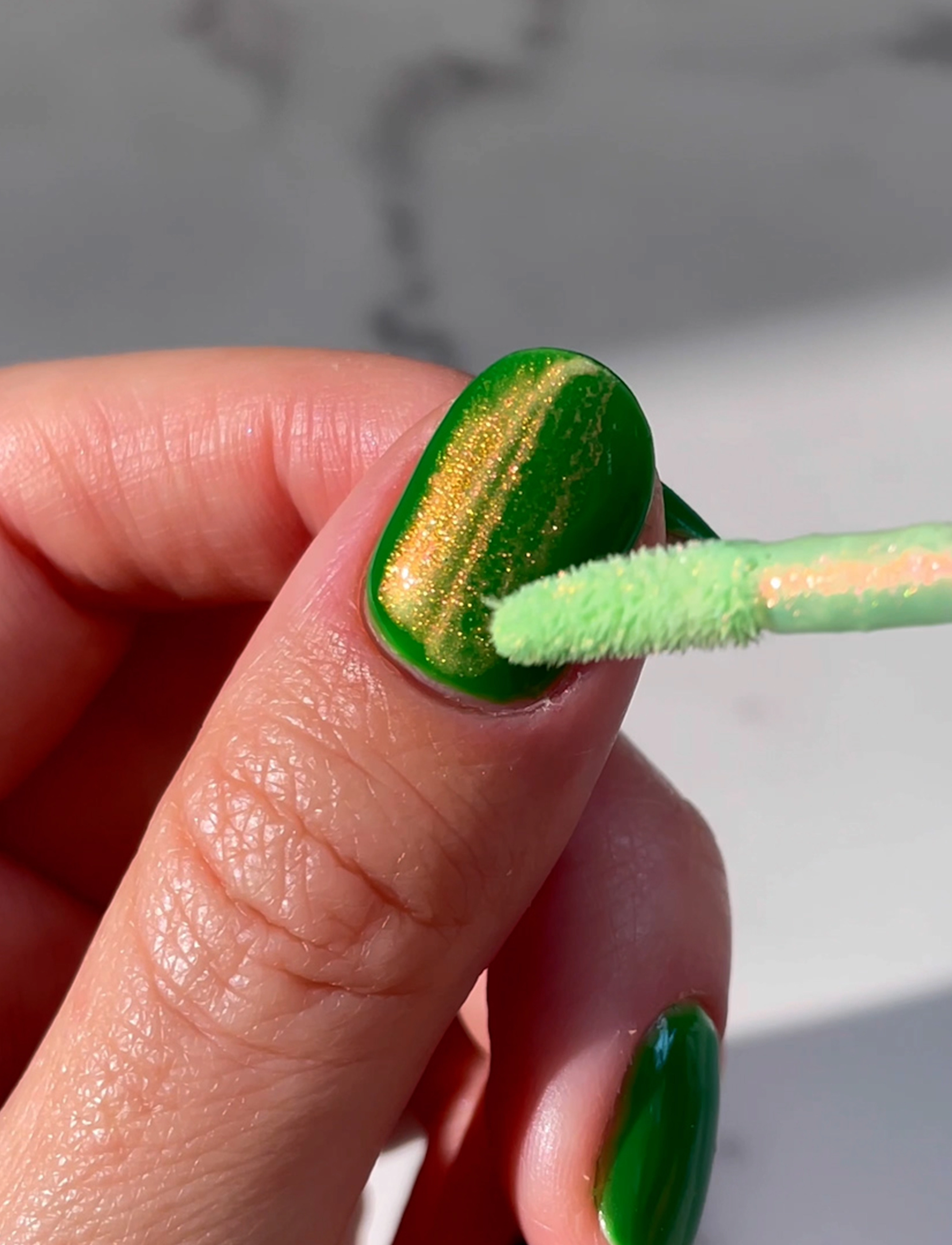 Le Mini Macaron - Liquid Nail Powder, Cosmic Green - smink - cosmic green, stardust collection - 4