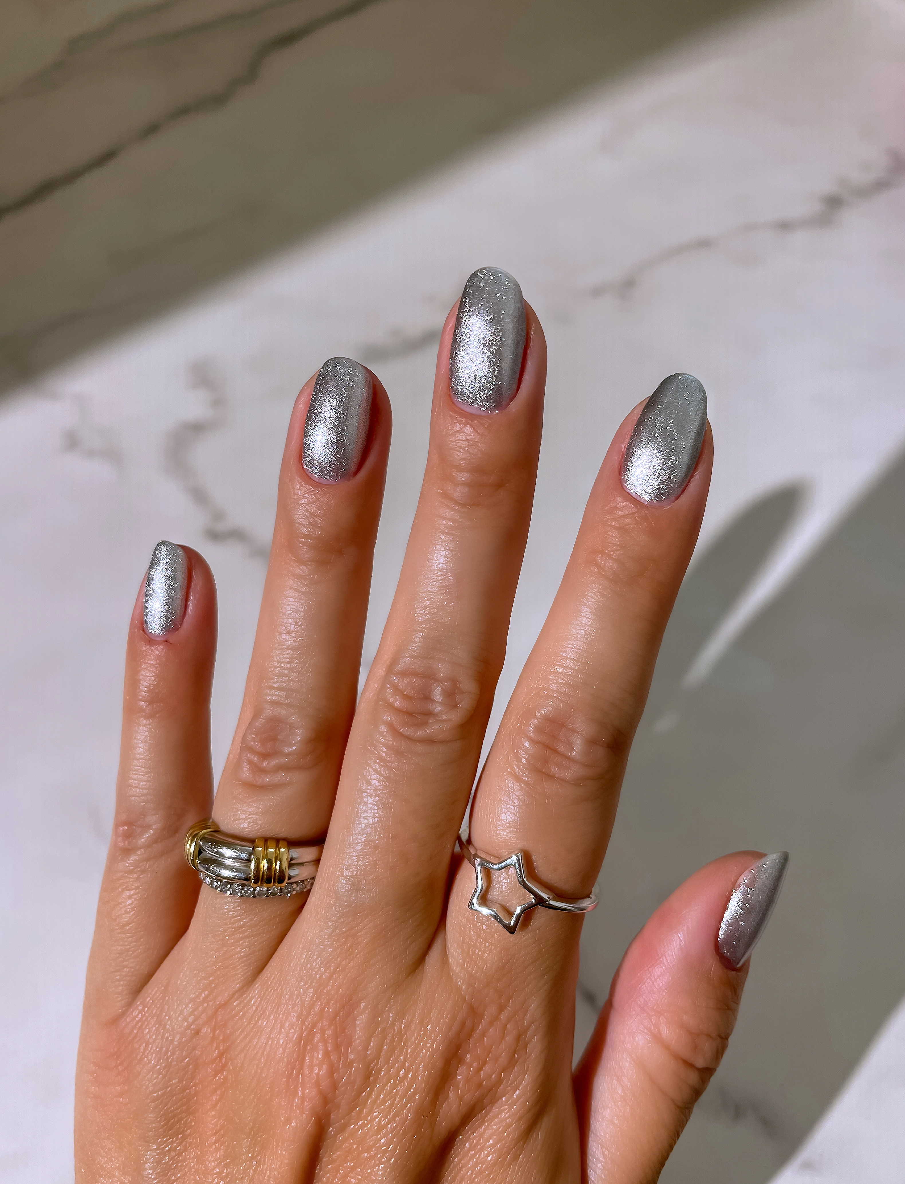 Le Mini Macaron - Le Sweet, Nail Polish - makeup - silver glow - 4