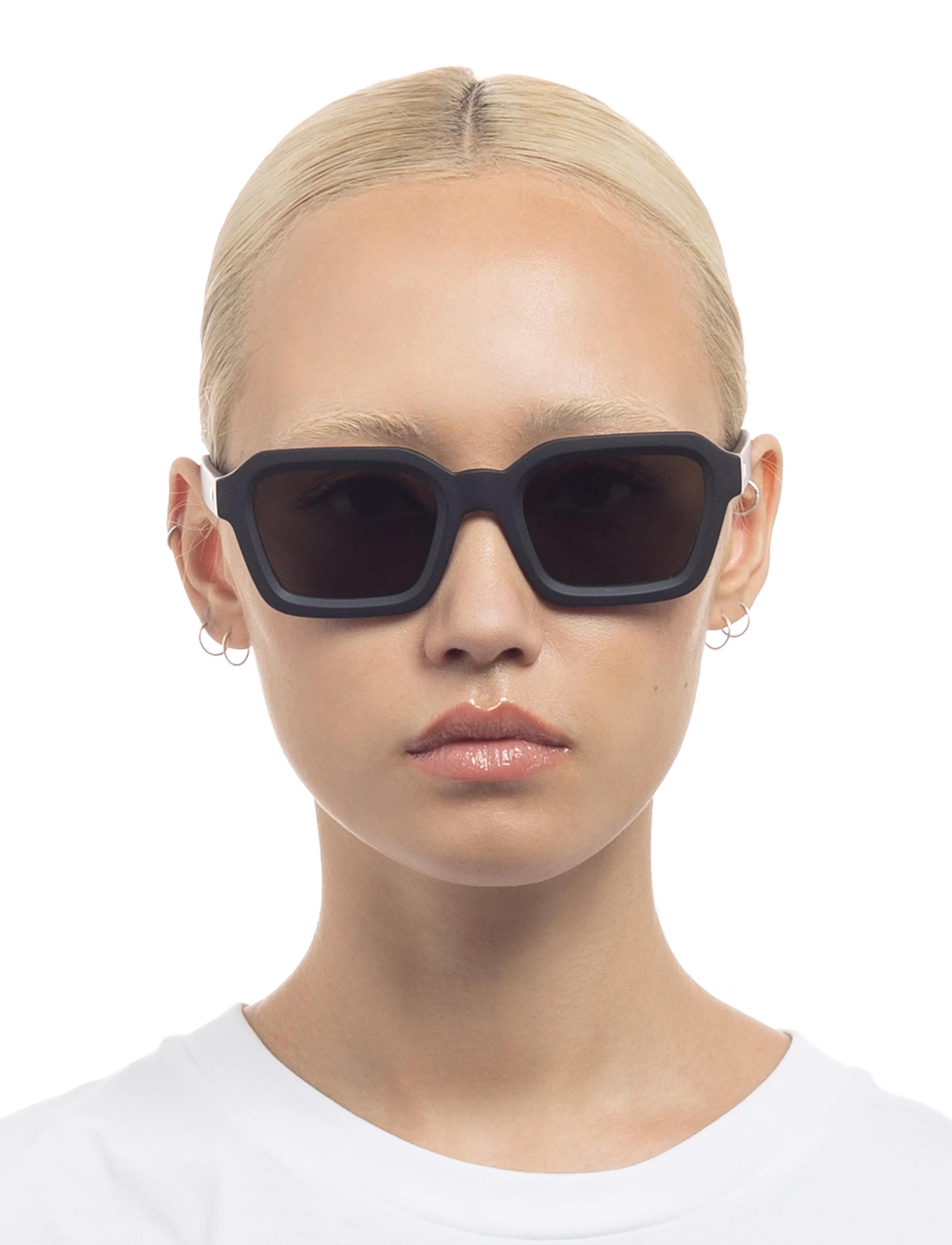 Le Specs IMPOSSIBLE - Accessories - MATTE BLACK W/ KHAKI MONO LENS / black