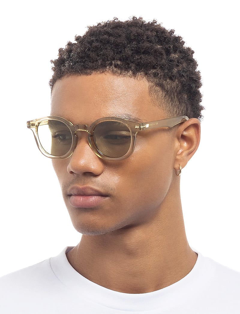 Le Specs - HOODWINKED - round frame - olive leaf w/ sage tint lens - 0