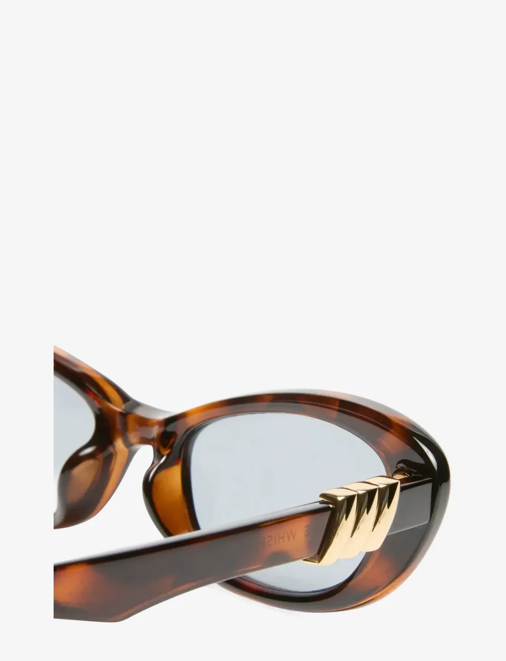 Le Specs - THE WHISPERER - cateye - dark tort w/ smoke tint lens - 3