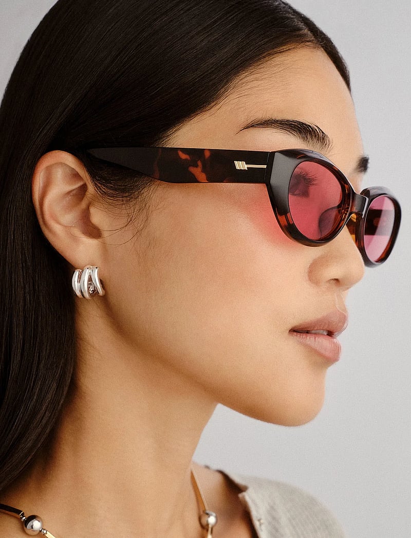 Le Specs - LE BIJOU - cateye - tort w/ crimson tint lens - 4