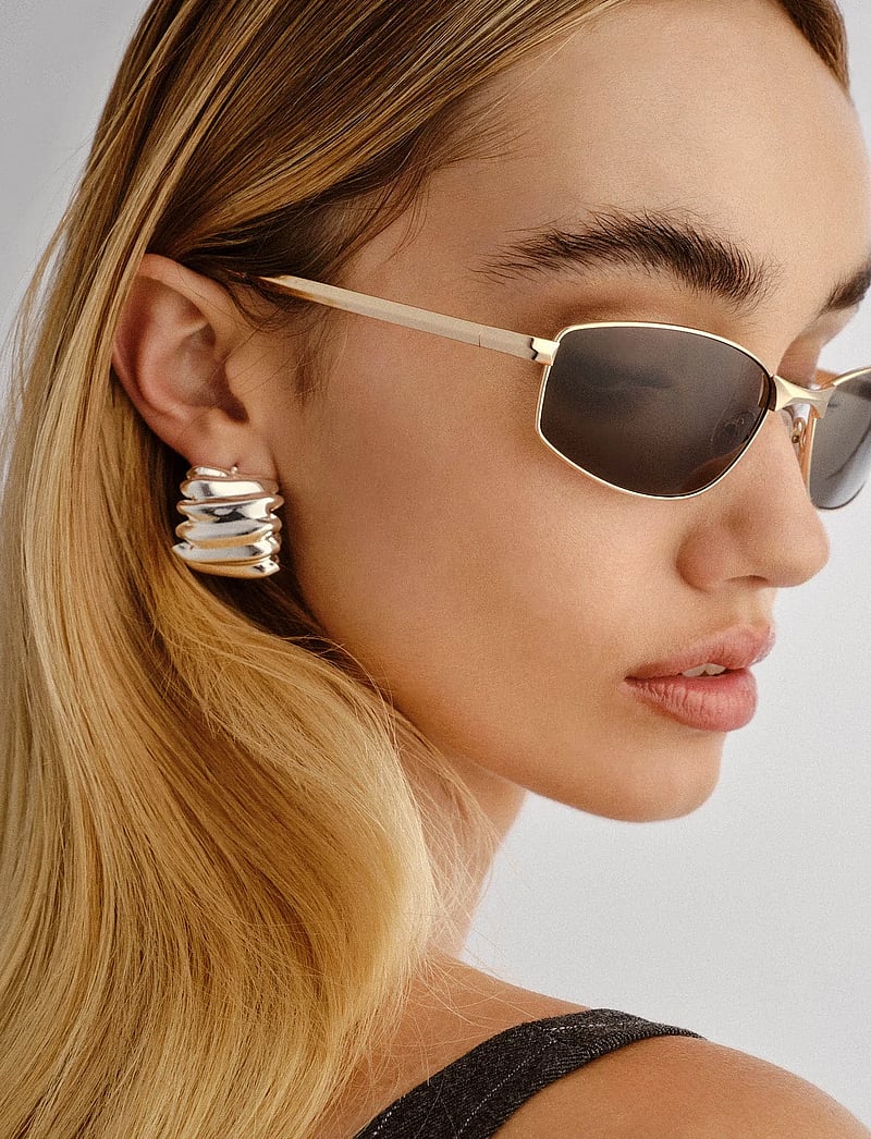 Le Specs - STAR BEAM - vacation essentials - gold w/ khaki mono lens - 5