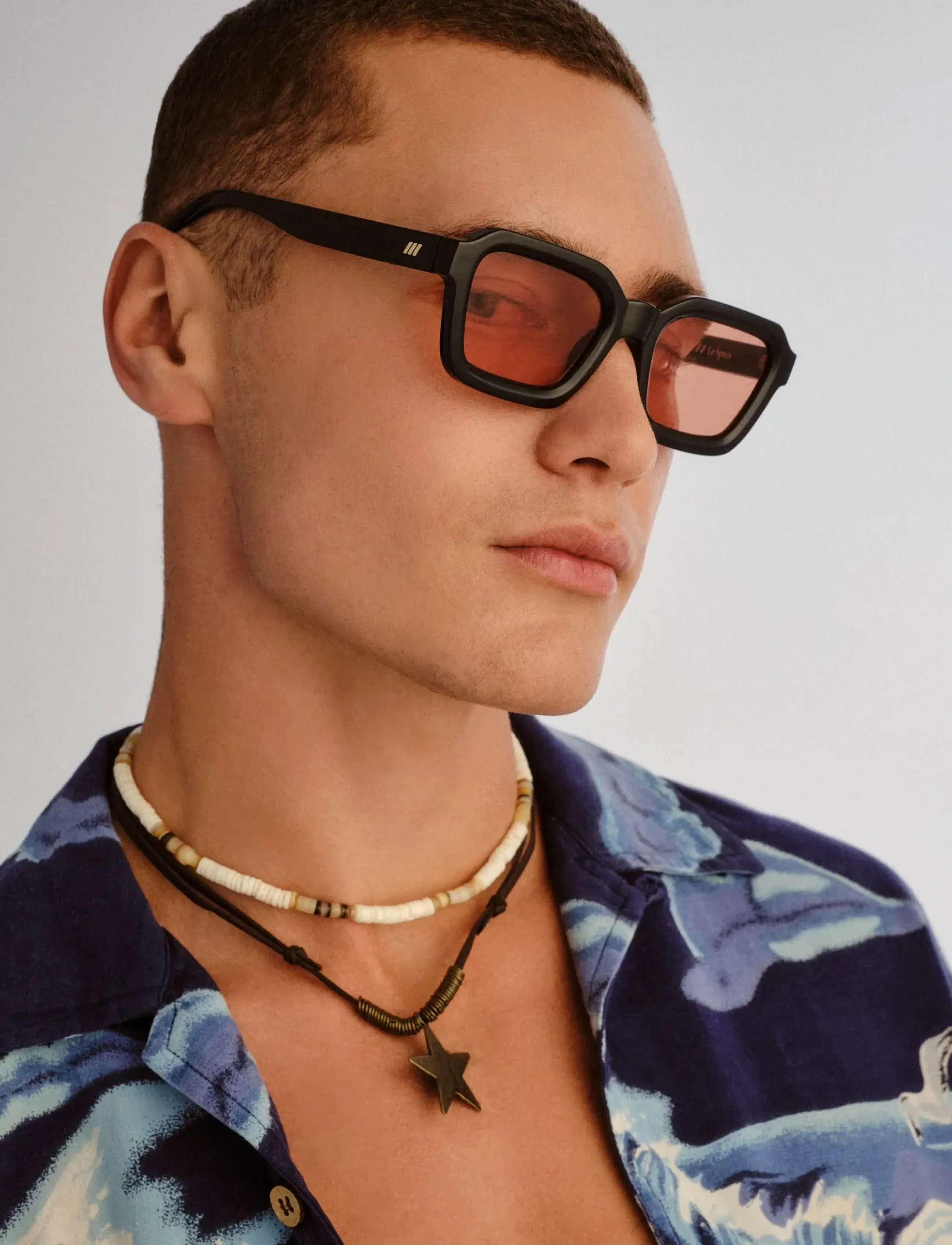 Le Specs - IMPOSSIBLE - firkantede solbriller - black w/ cinnamon tint lens - 5