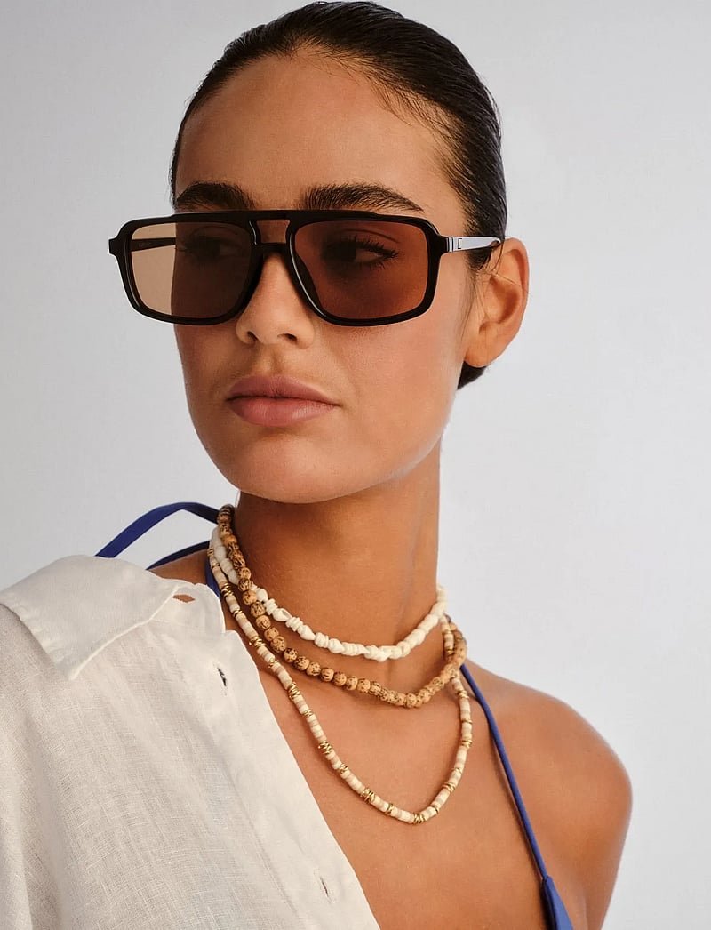 Le Specs - LE GARS - eckige form - black w/ light brown mono lens - 4