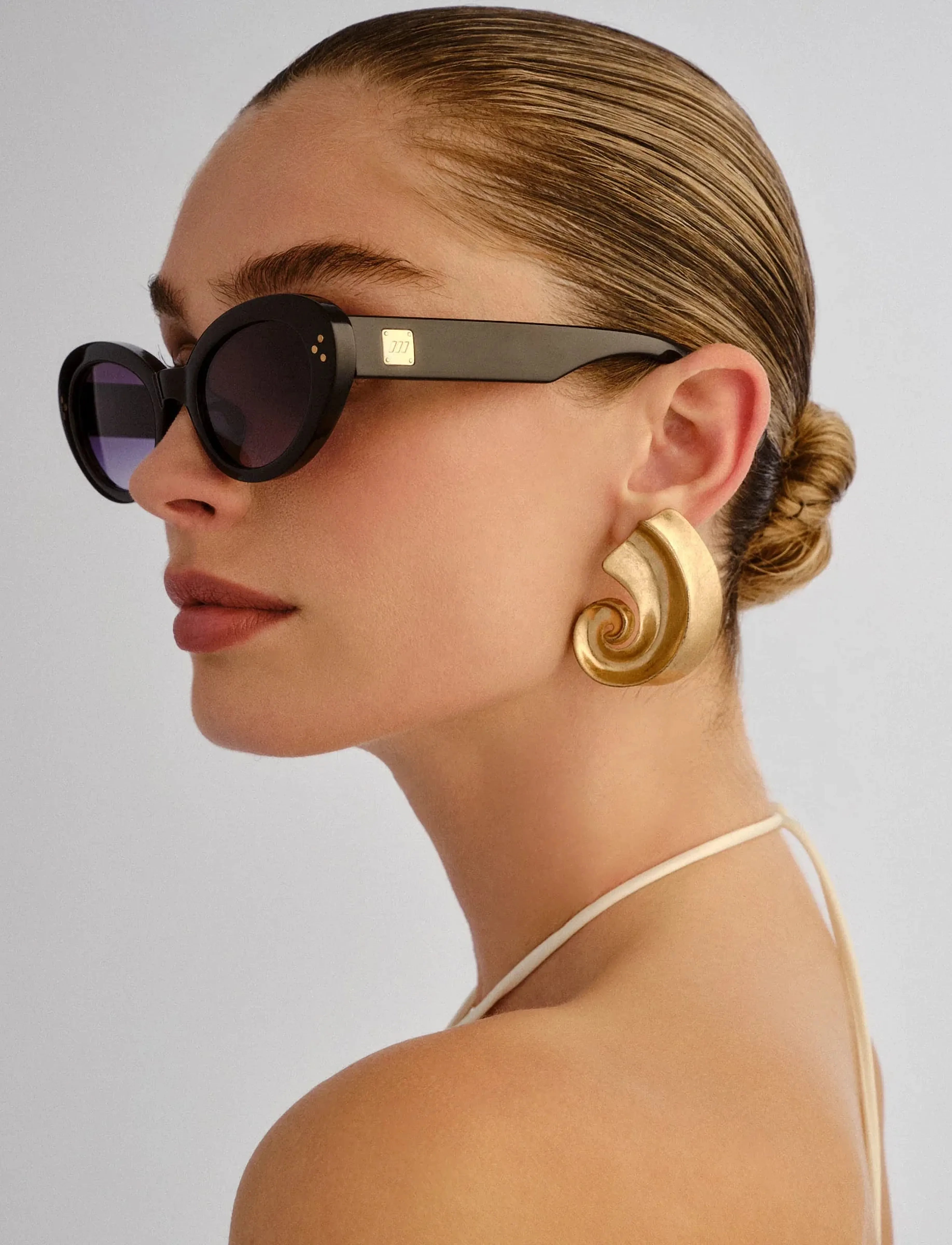 Le Specs - TOOTSIE - cateye - black w/ smoke grad lens - 4