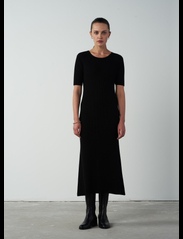 LEBRAND - NORA DRESS - liibuvad kleidid - black - 2